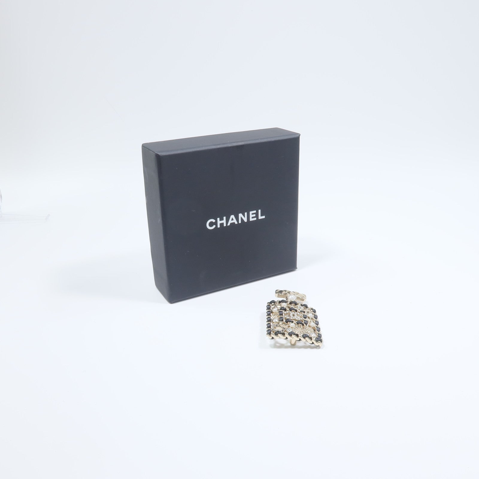 CHANEL 【激減優惠】金屬/皮革Brooch胸針