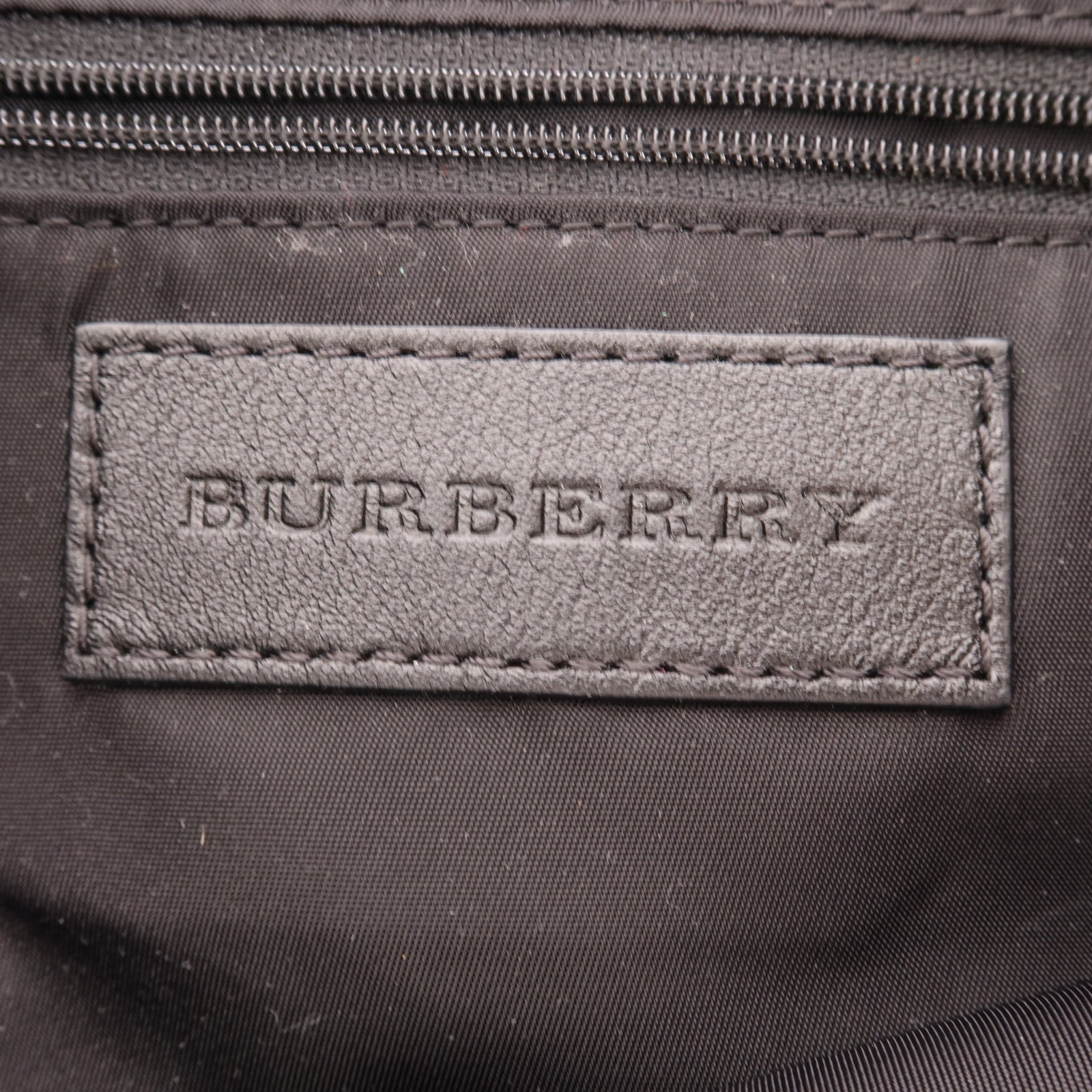 BURBERRY 尼龍/皮革Hand Bag銀扣手挽袋