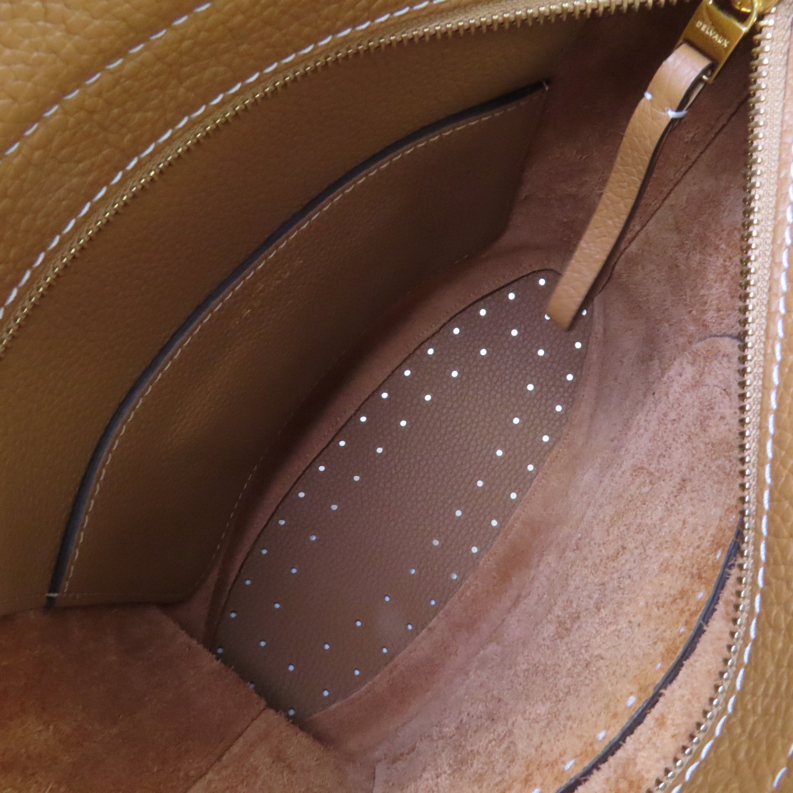 Delvaux 牛皮皮革Pin Daily Suppique Shoulder Bag金扣肩背袋啡色