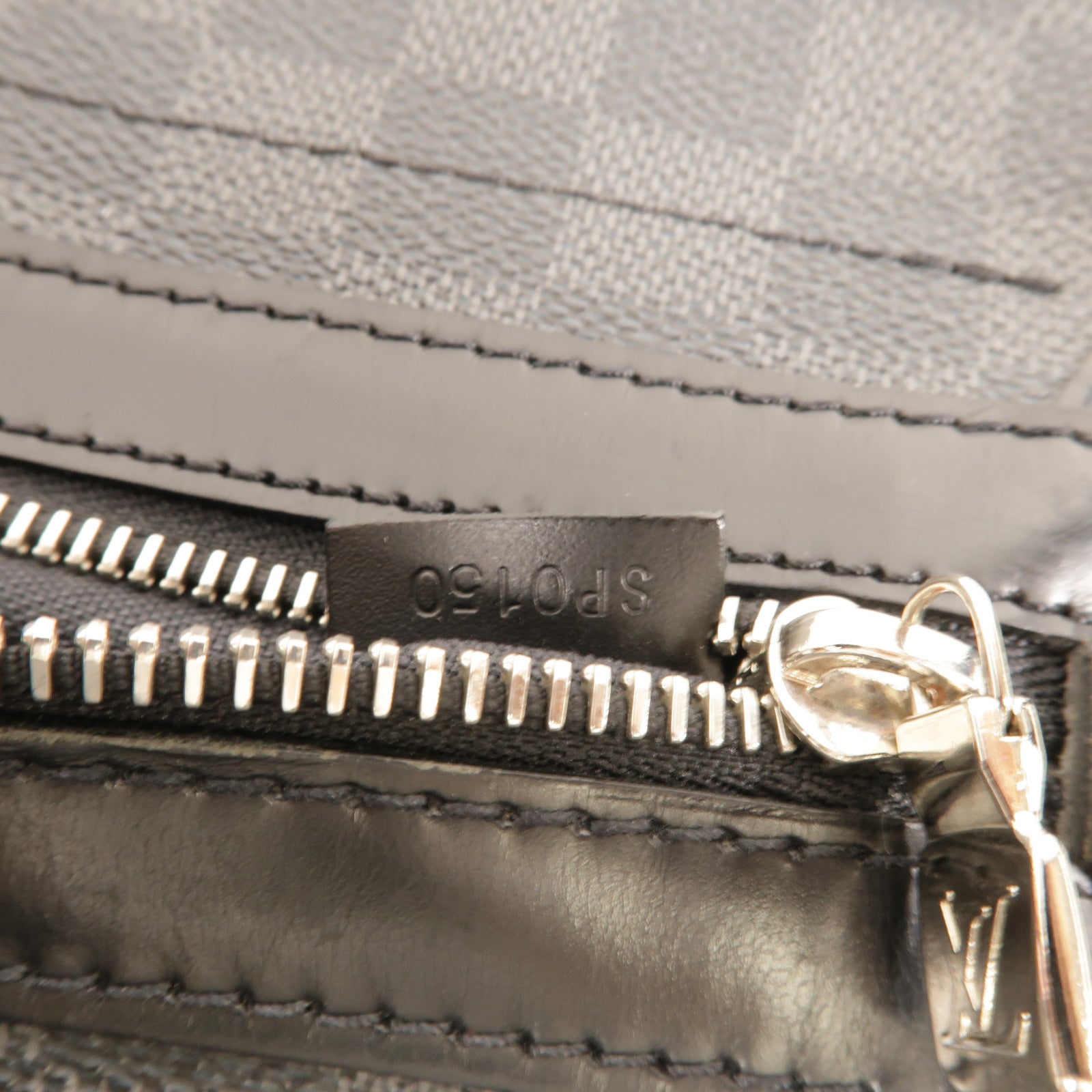 LOUIS VUITTON Damier Graghite Daniel MM肩背袋