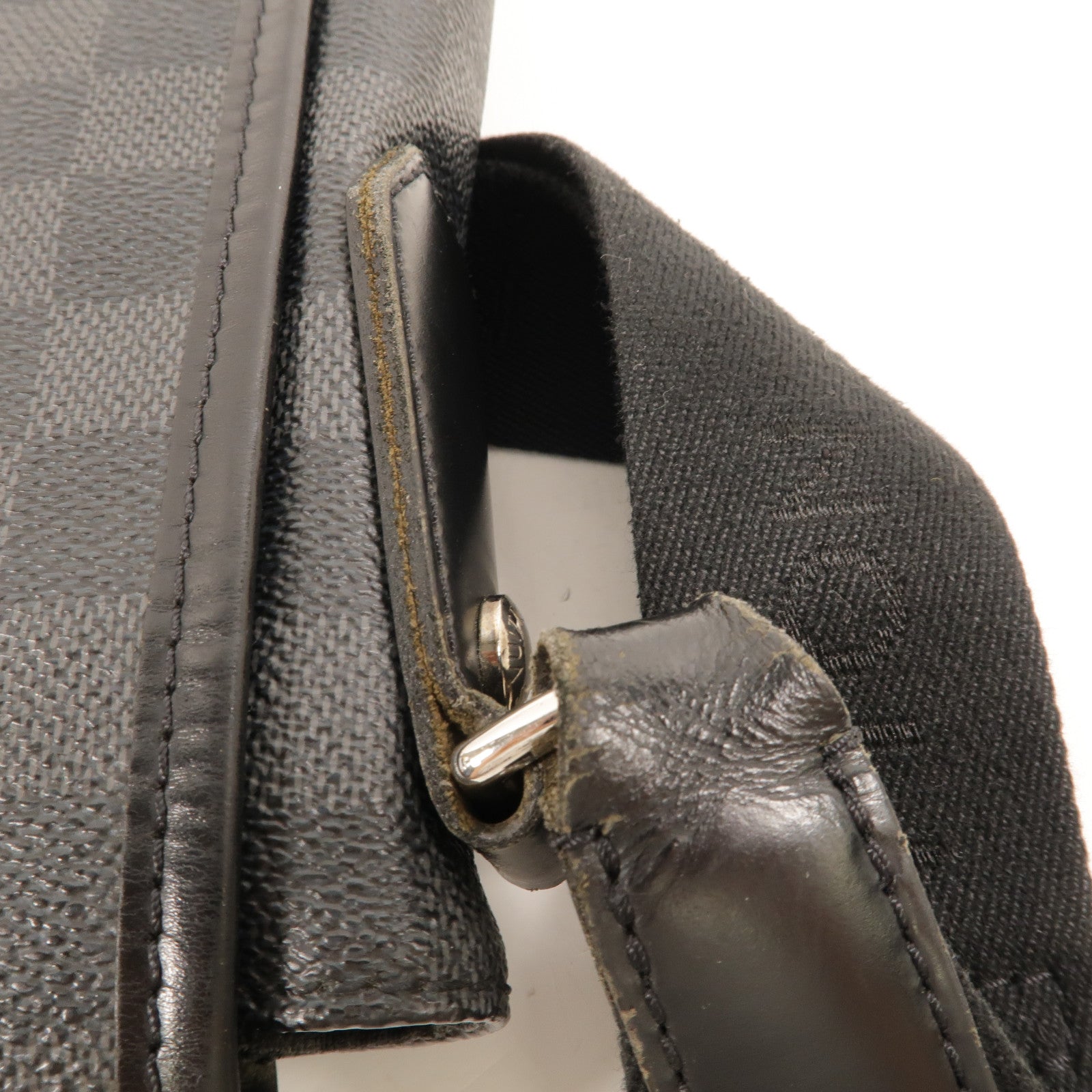 LOUIS VUITTON Damier Graghite Daniel MM肩背袋