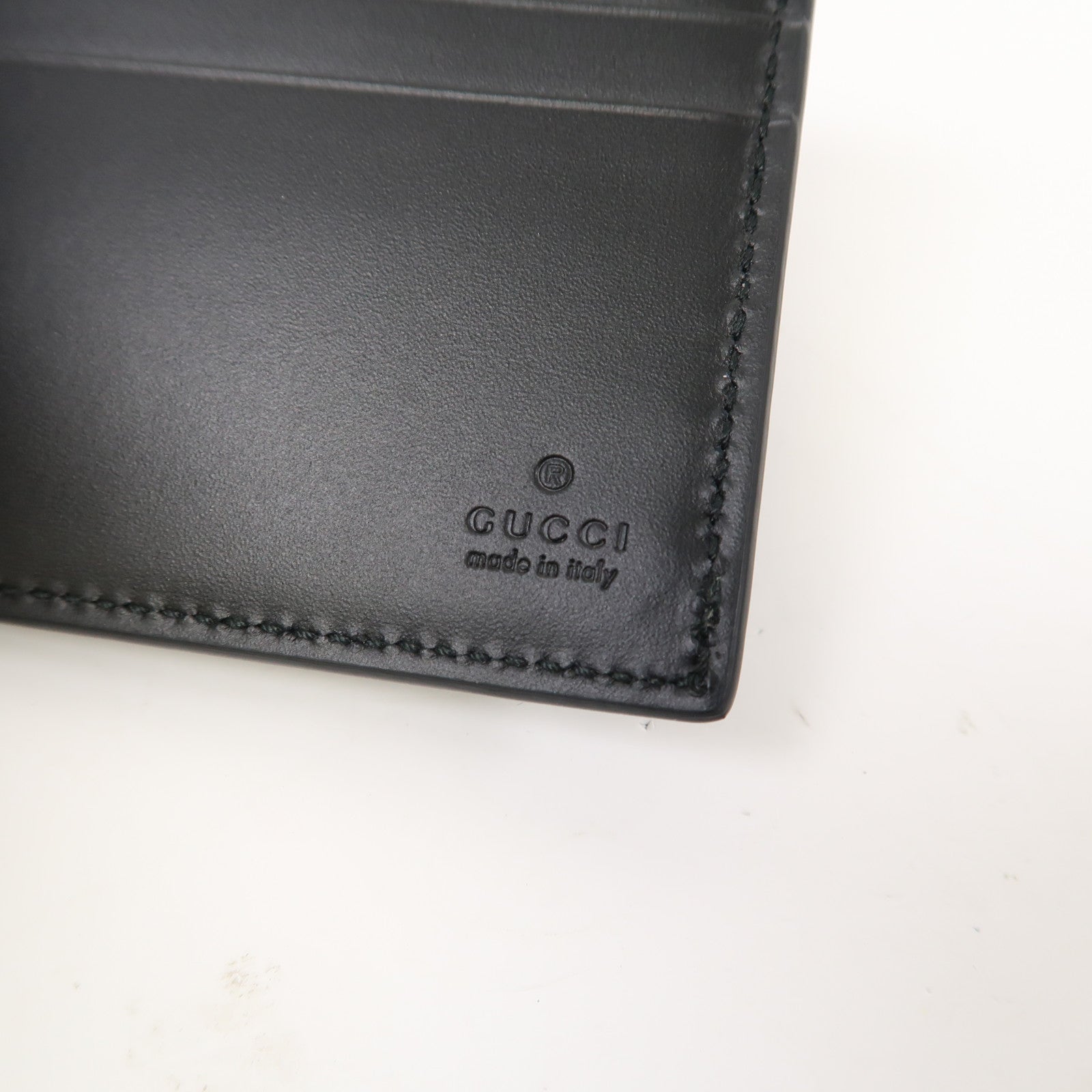 GUCCI 牛皮皮革Signature Fold Wallet銀扣錢包黑色
