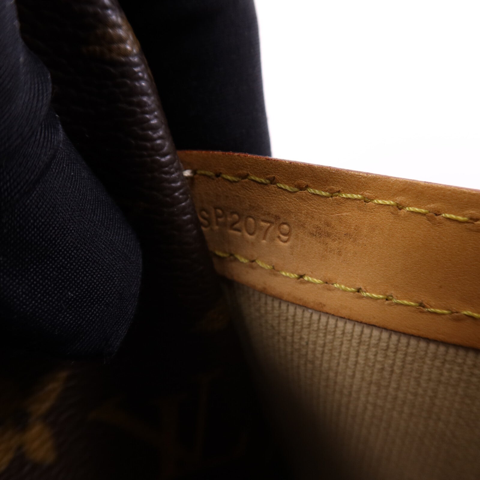 LOUIS VUITTON 【激減優惠】Monogram Reporter PM金扣肩背袋