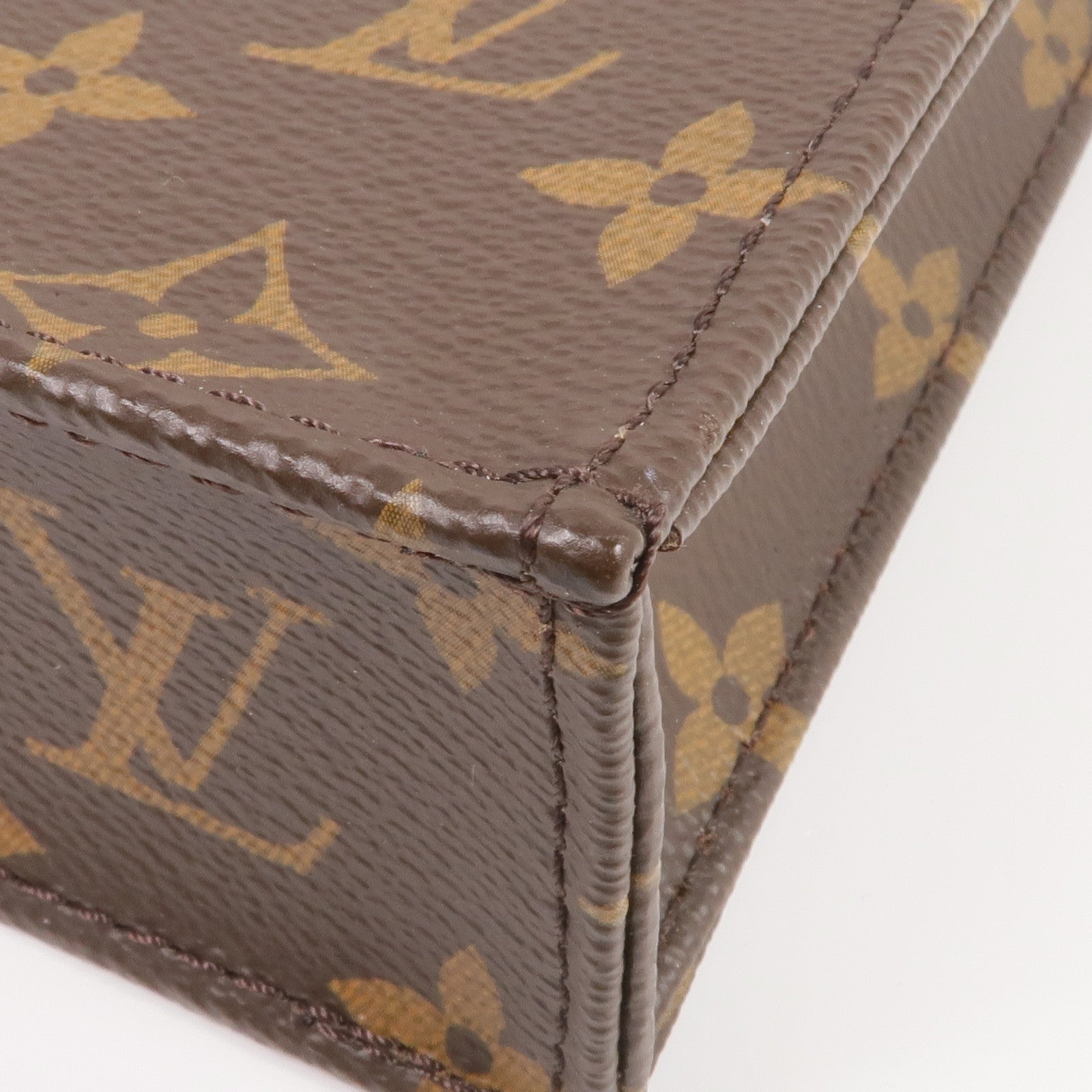 LOUIS VUITTON Monogram Petit Sac Plat金扣手挽肩背兩用袋Monogram Petit Sac Plat金扣手挽肩背兩用袋