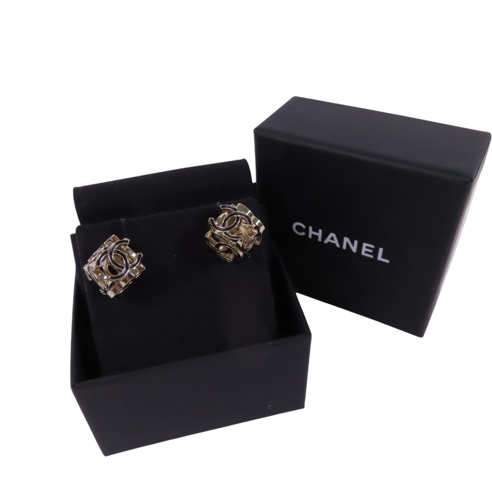 CHANEL 金屬CC Earrings金扣耳環