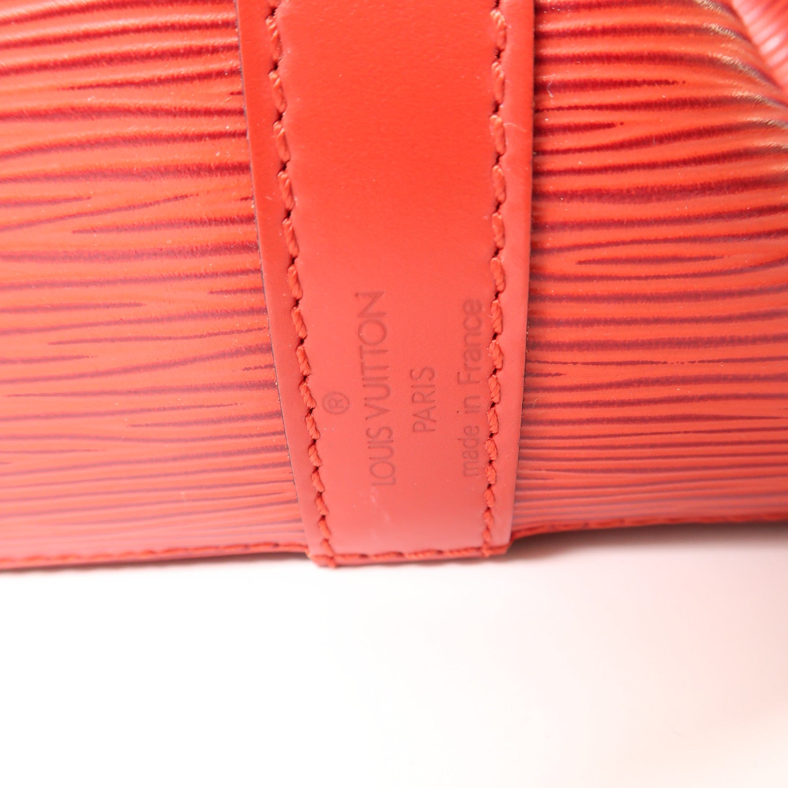 LOUIS VUITTON Epi Petit Noe金扣肩背袋紅色