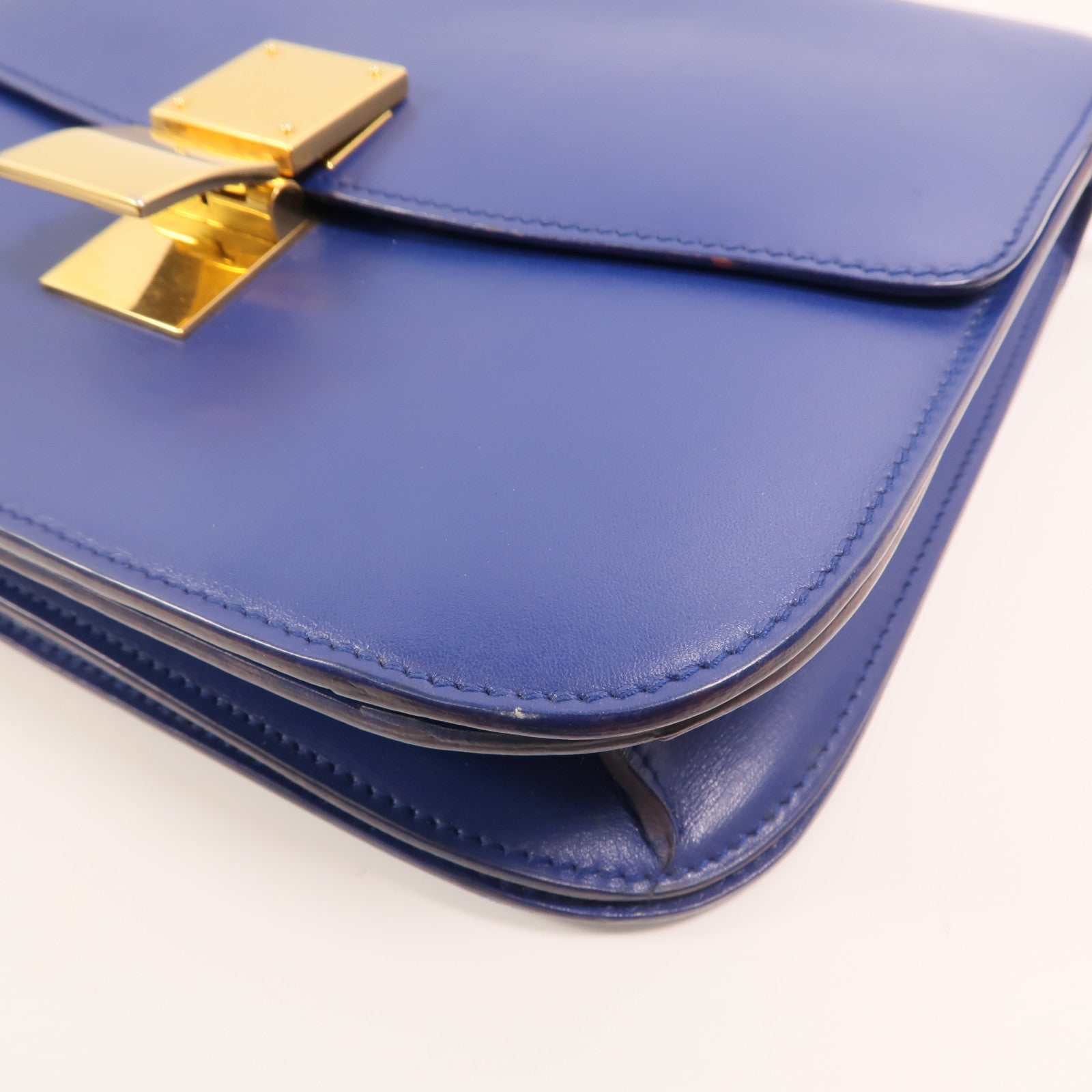 CELINE 牛皮皮革Classic Box金扣肩背袋