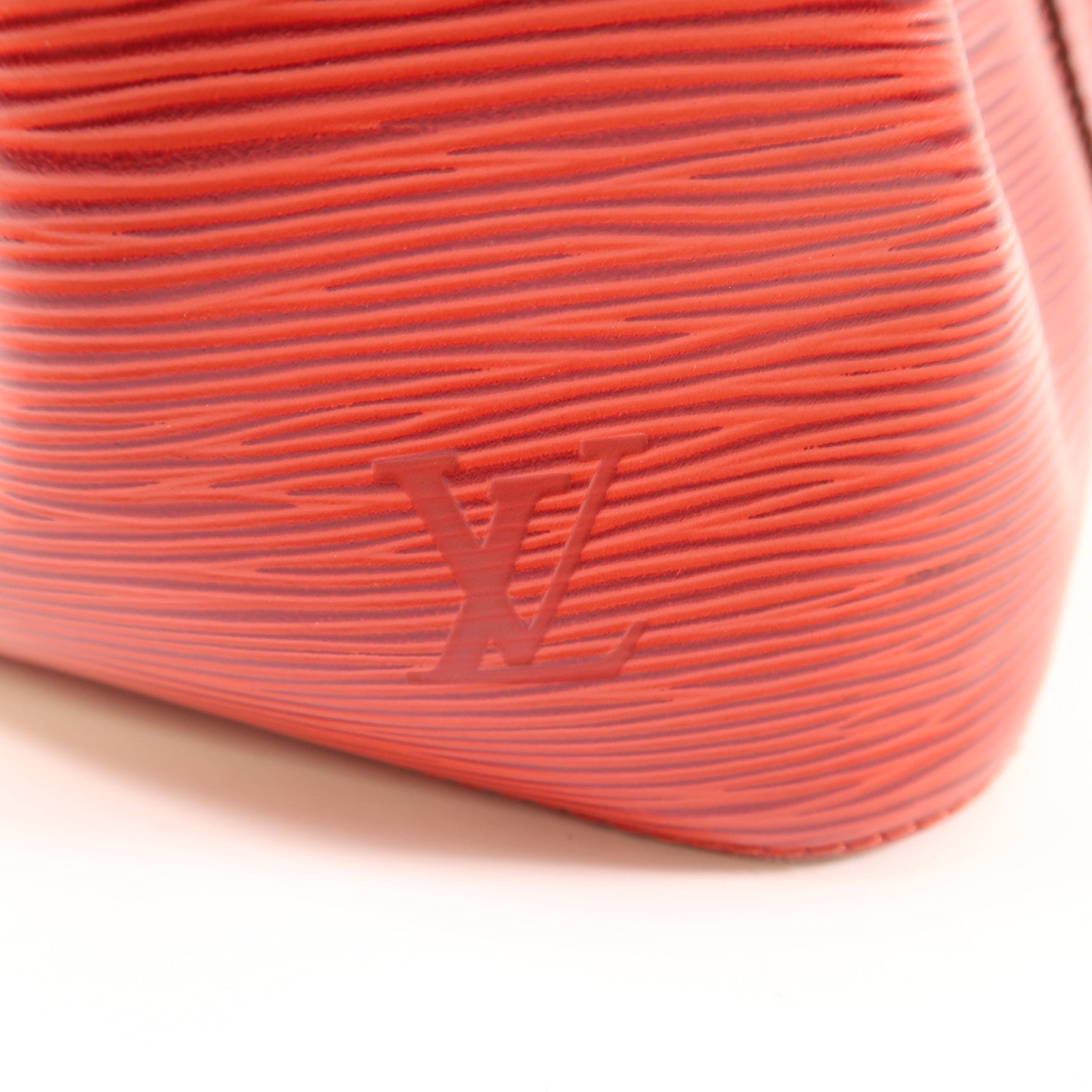 LOUIS VUITTON Epi Petit Noe金扣肩背袋紅色