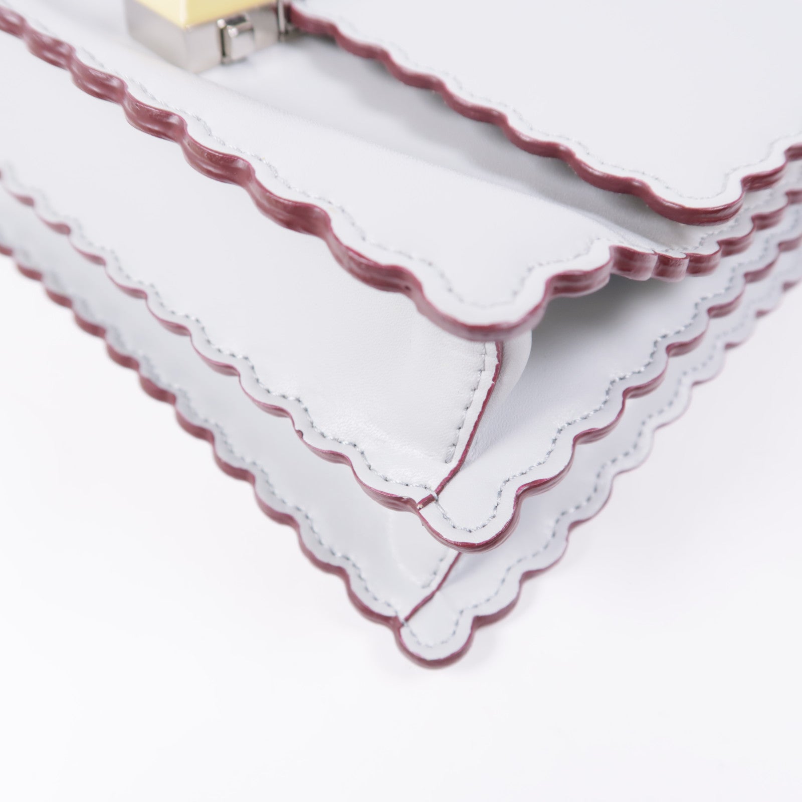 FENDI 【激減優惠】牛皮皮革Chain Shoulder金扣鏈帶肩背袋