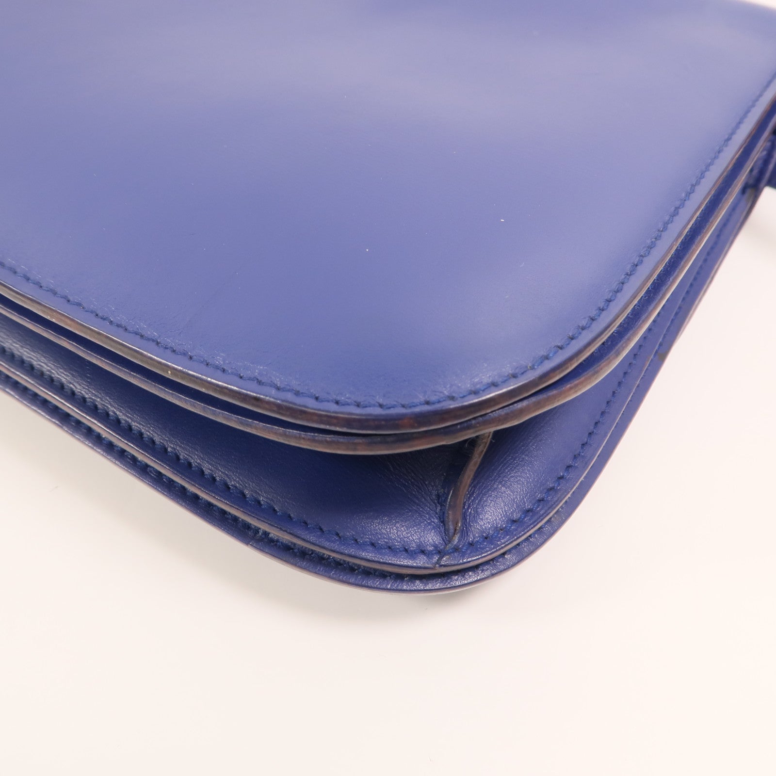 CELINE 牛皮皮革Classic Box金扣肩背袋