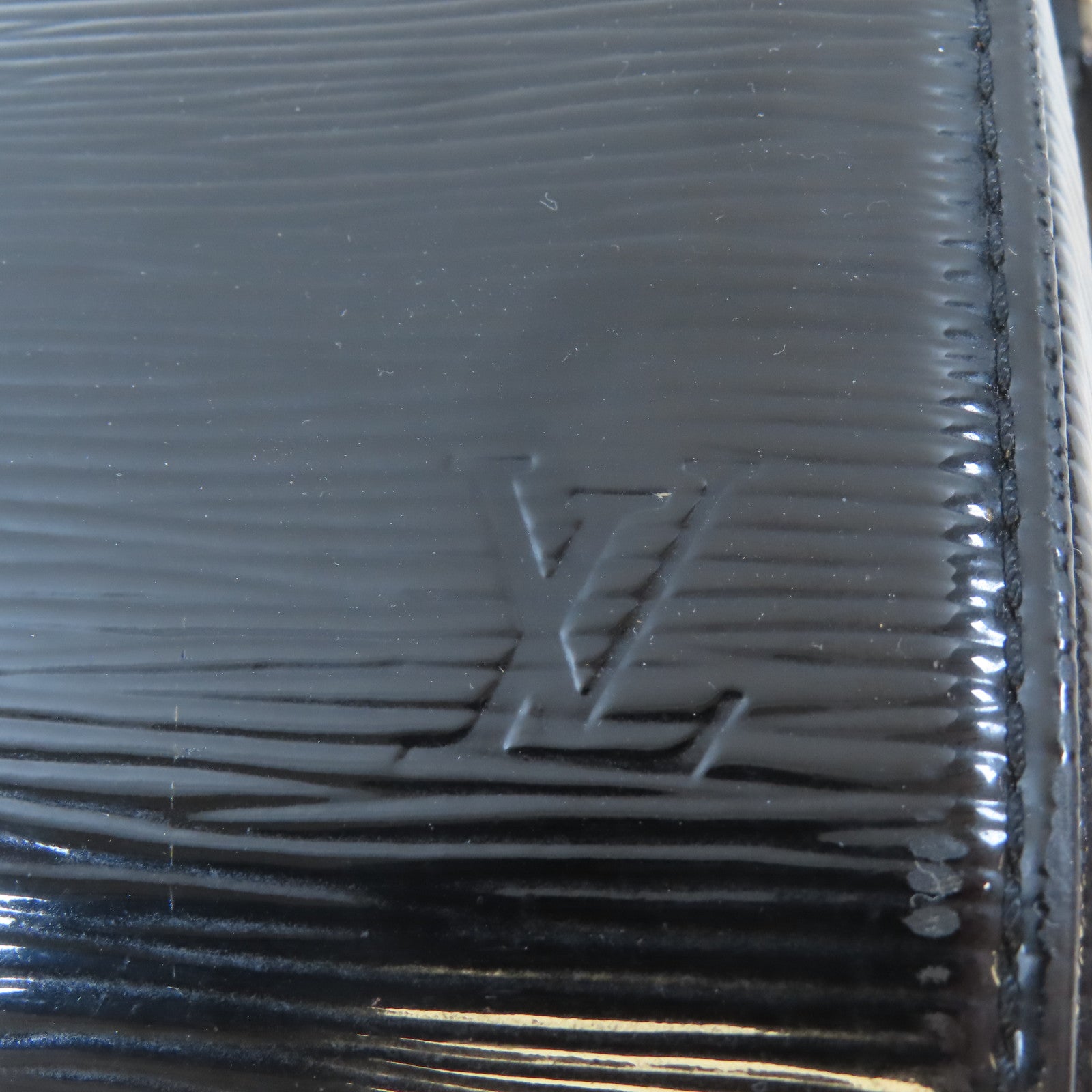LOUIS VUITTON 【激減優惠】Epi Brea MM銀扣手挽肩背兩用袋黑色