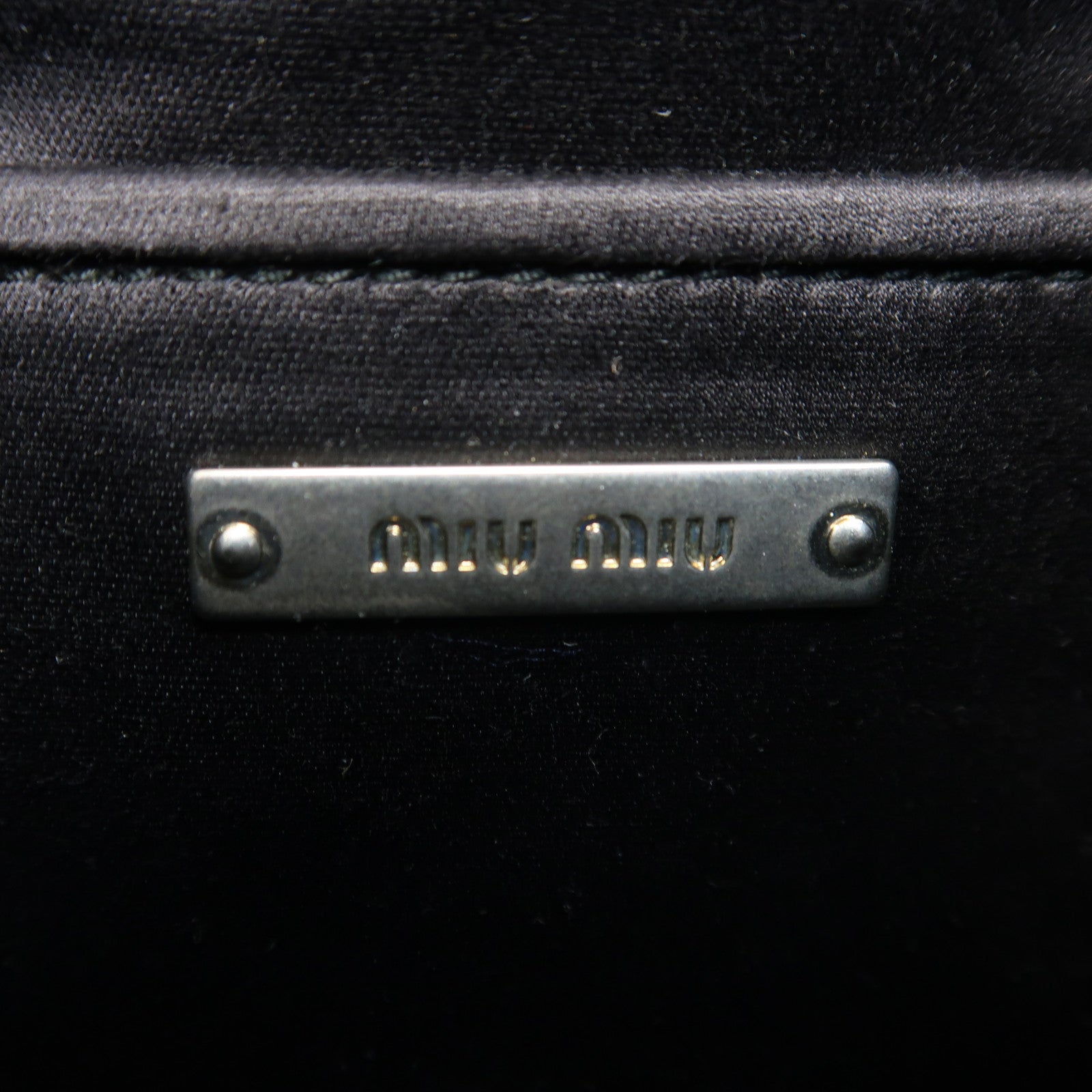 Miu Miu 羊皮皮革Chain Shoulder銀扣鏈帶肩背袋黑色