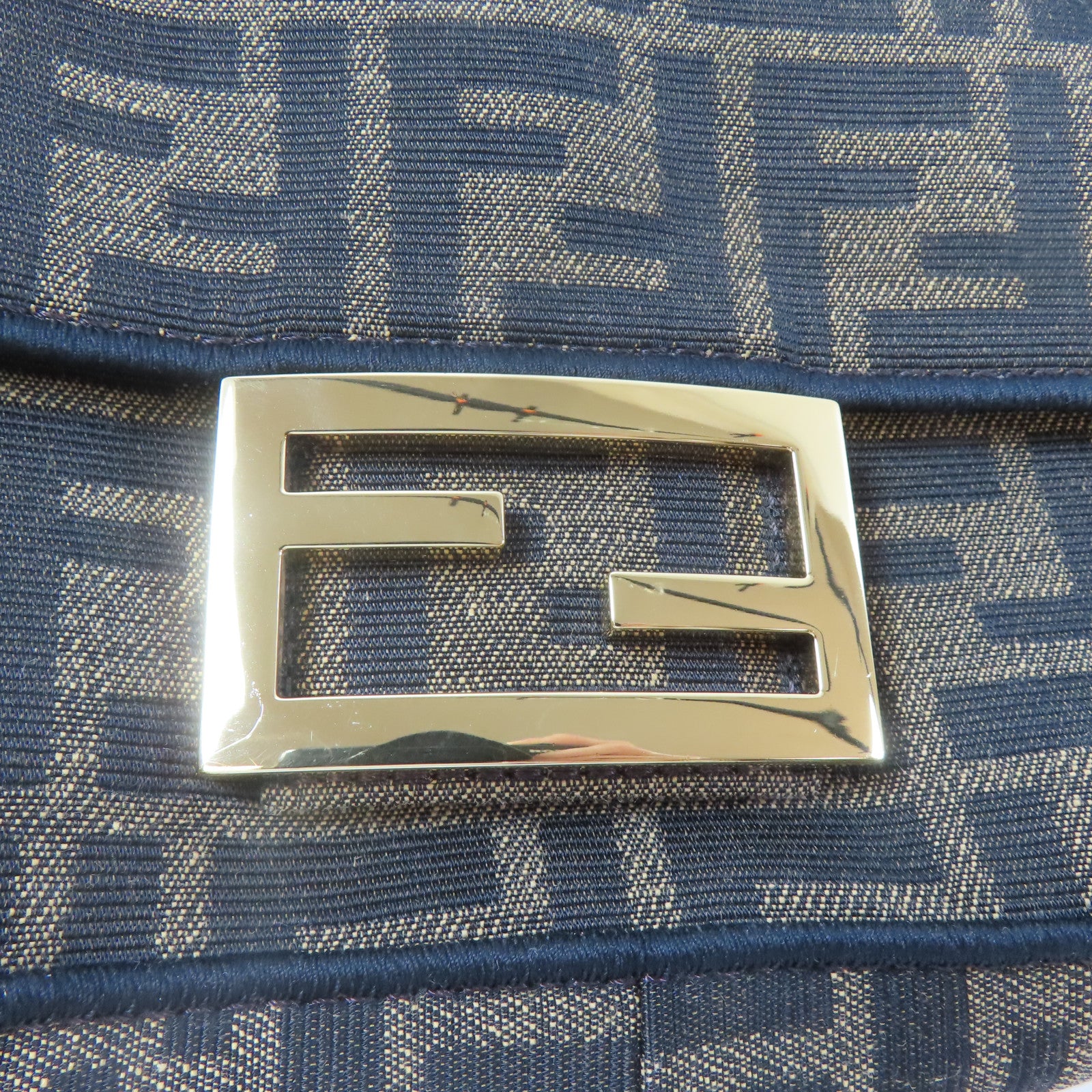 FENDI 帆布Mini Baguette金扣手挽肩背兩用袋啡色