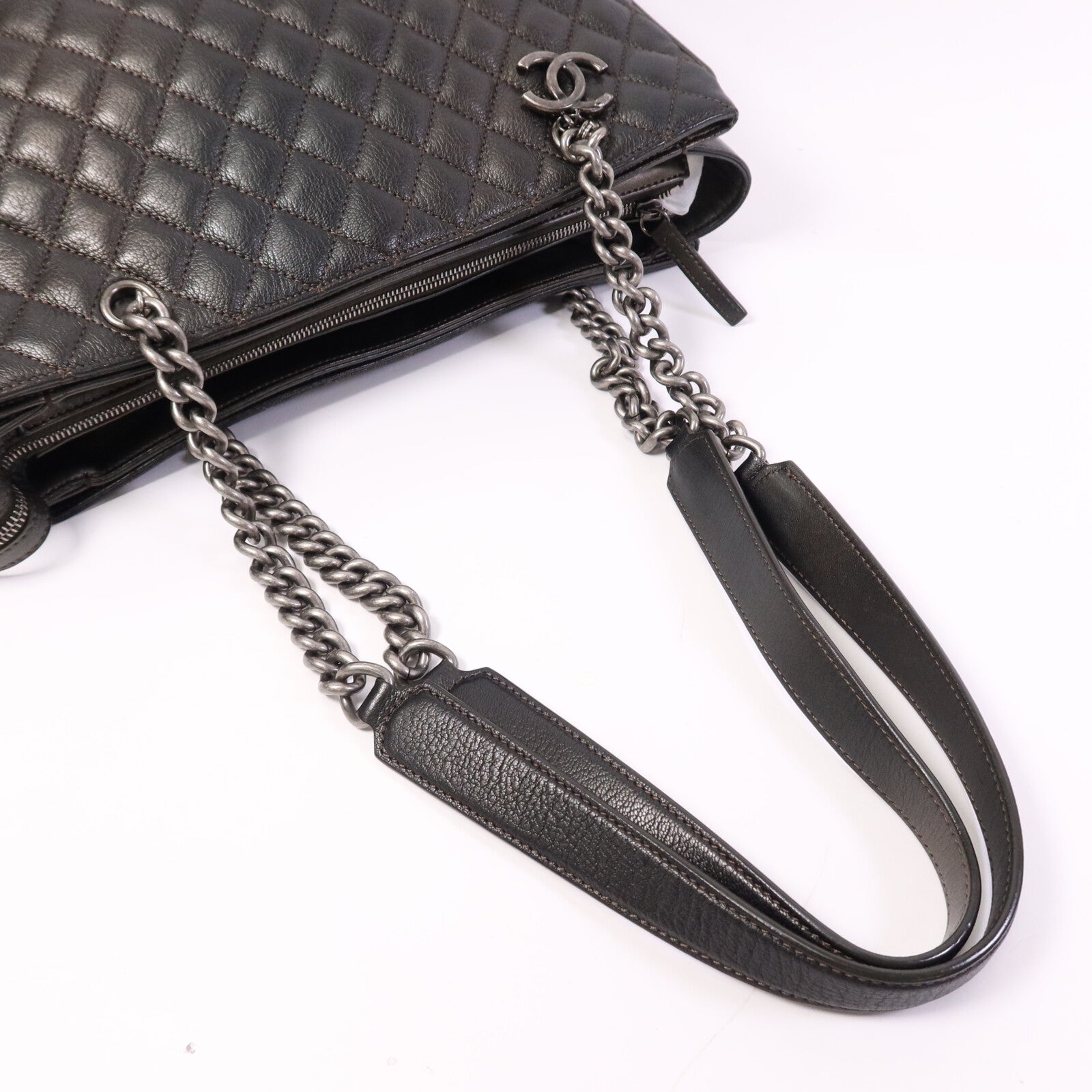 CHANEL 牛皮皮革Chain Shoulder Bag銀扣鏈帶肩背袋