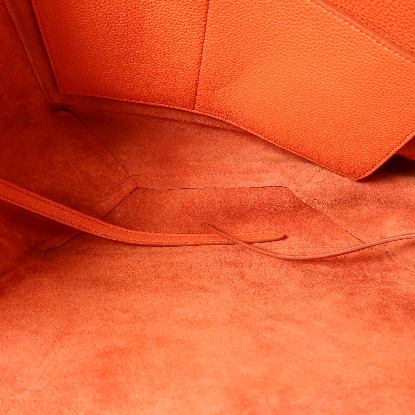 CELINE 牛皮皮革Tri-Fold金扣肩背袋