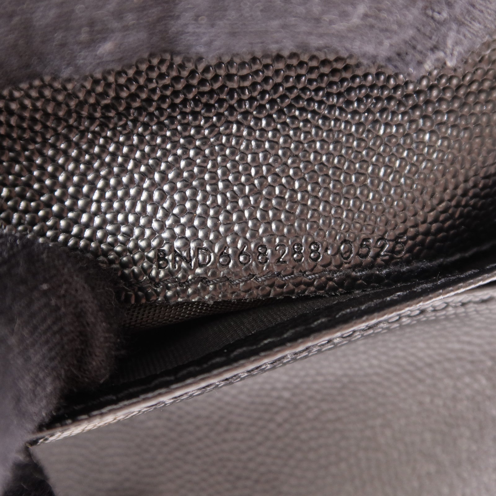 SAINT LAURENT 牛皮皮革Cassandre Matelasse Wallet金扣錢包