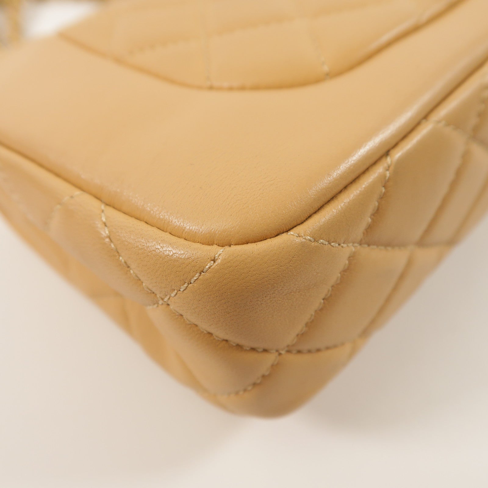 CHANEL 牛皮皮革Flap Bag鏈帶肩背袋