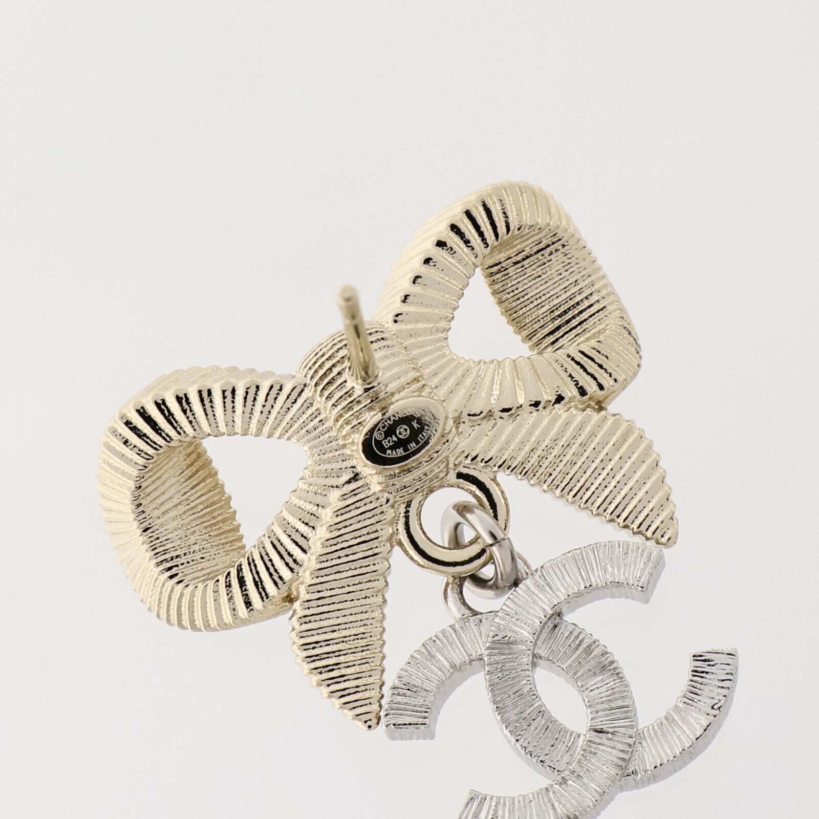 CHANEL 金屬Bow Knot Crystal CC Drop Earrings耳環