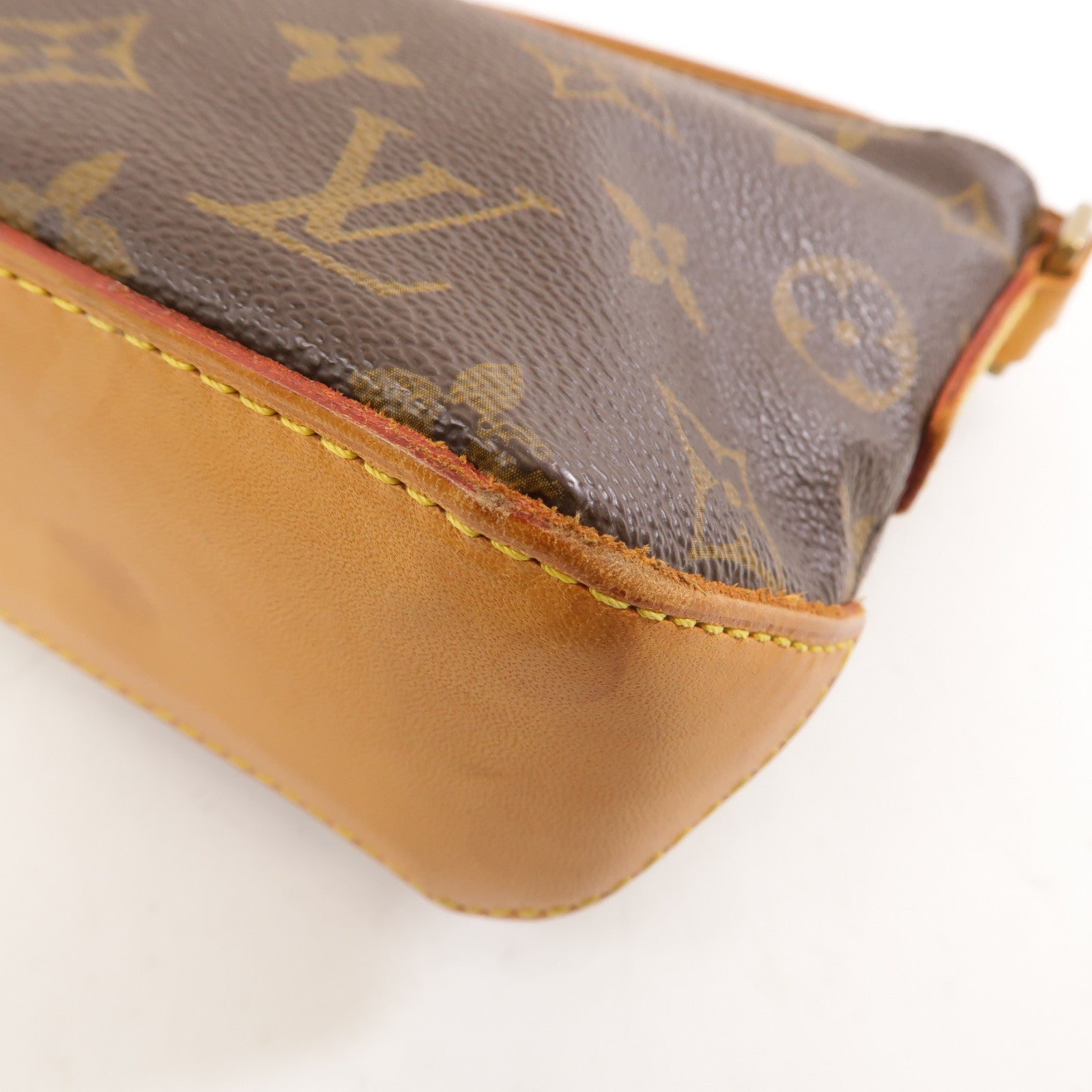 LOUIS VUITTON Monogram Trotteur金扣肩背袋啡色