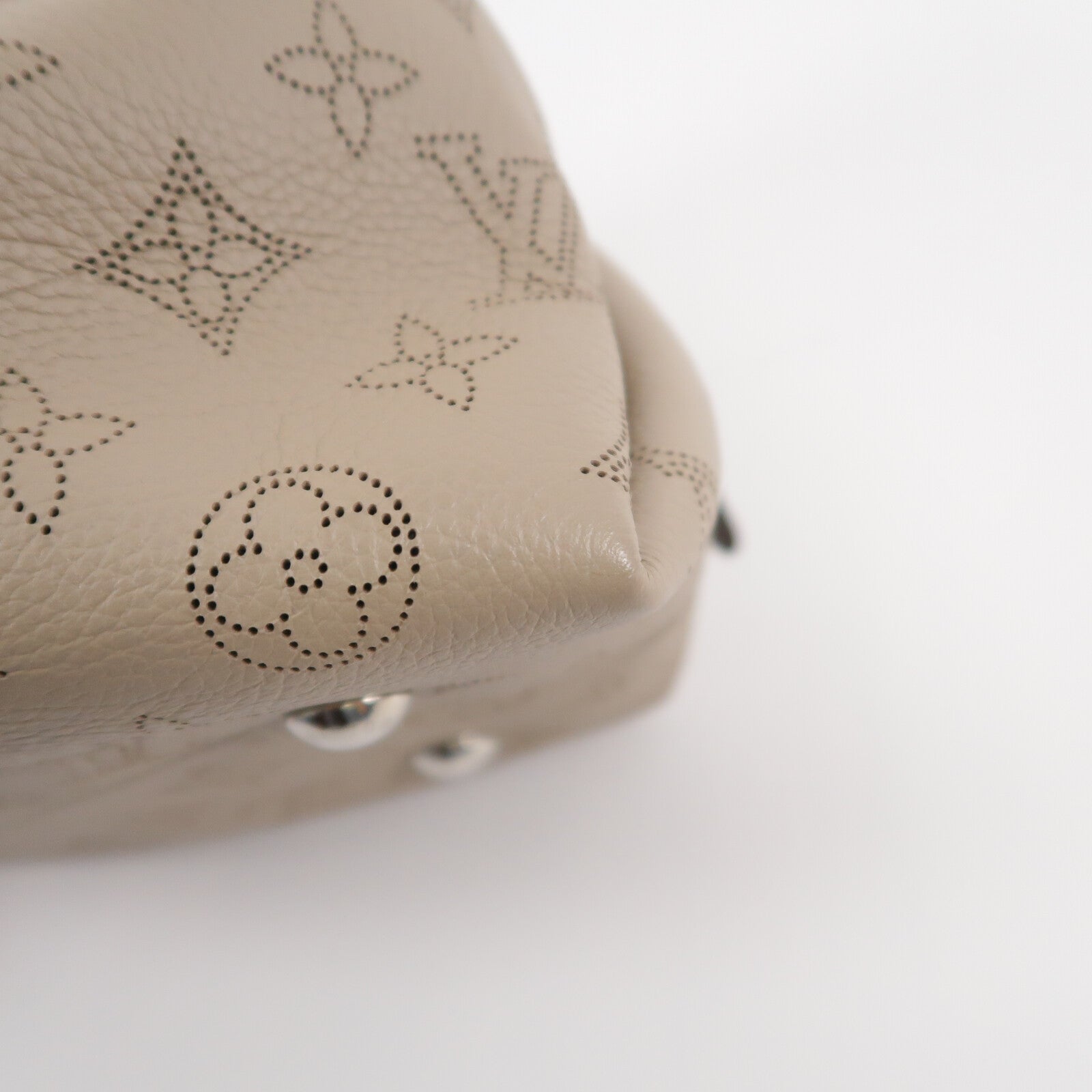 LOUIS VUITTON Mahina Bella鏈帶肩背袋