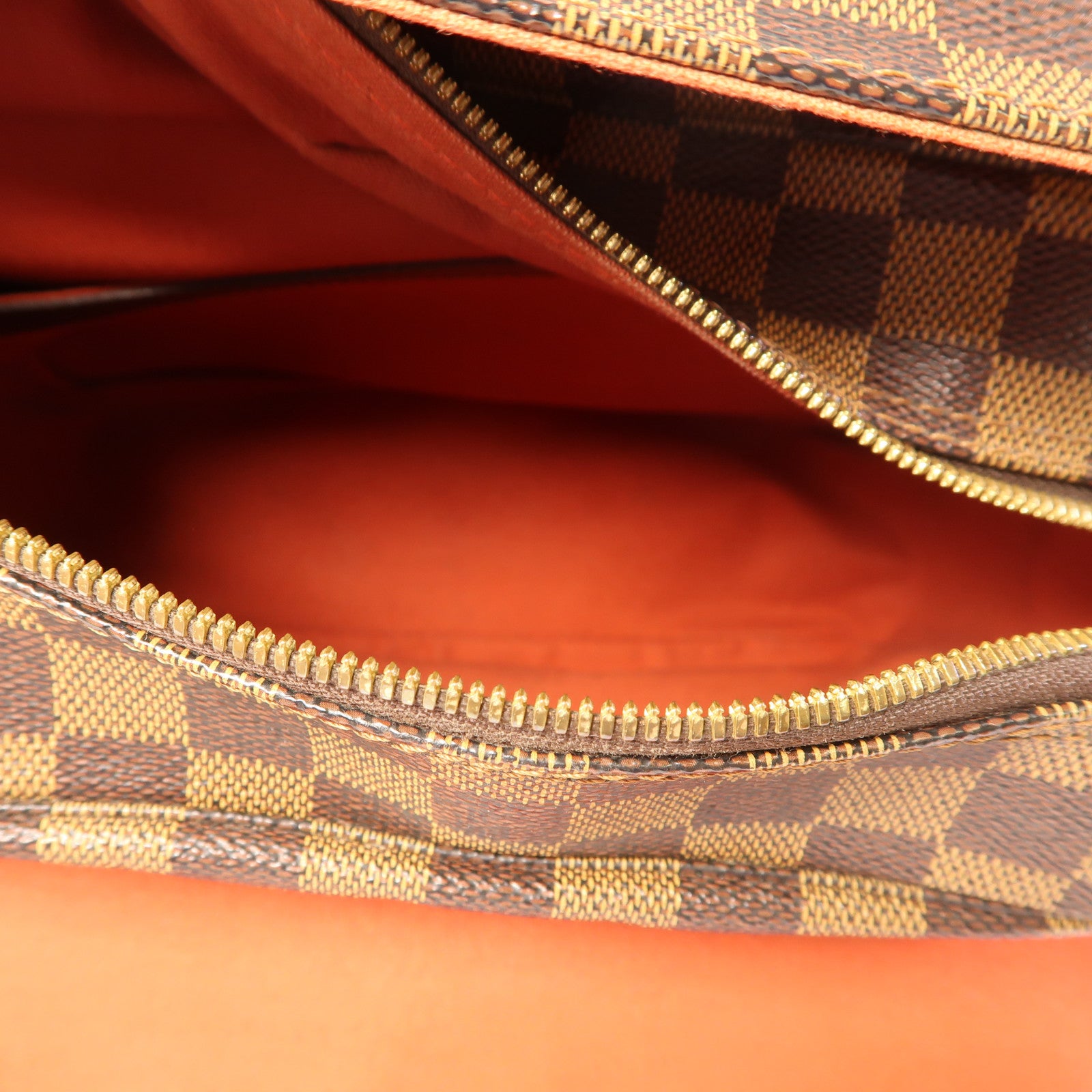 LOUIS VUITTON Damier Naviglio金扣肩背袋