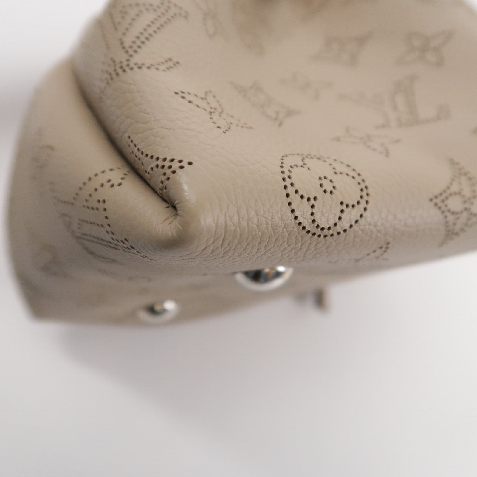 LOUIS VUITTON Mahina Bella鏈帶肩背袋