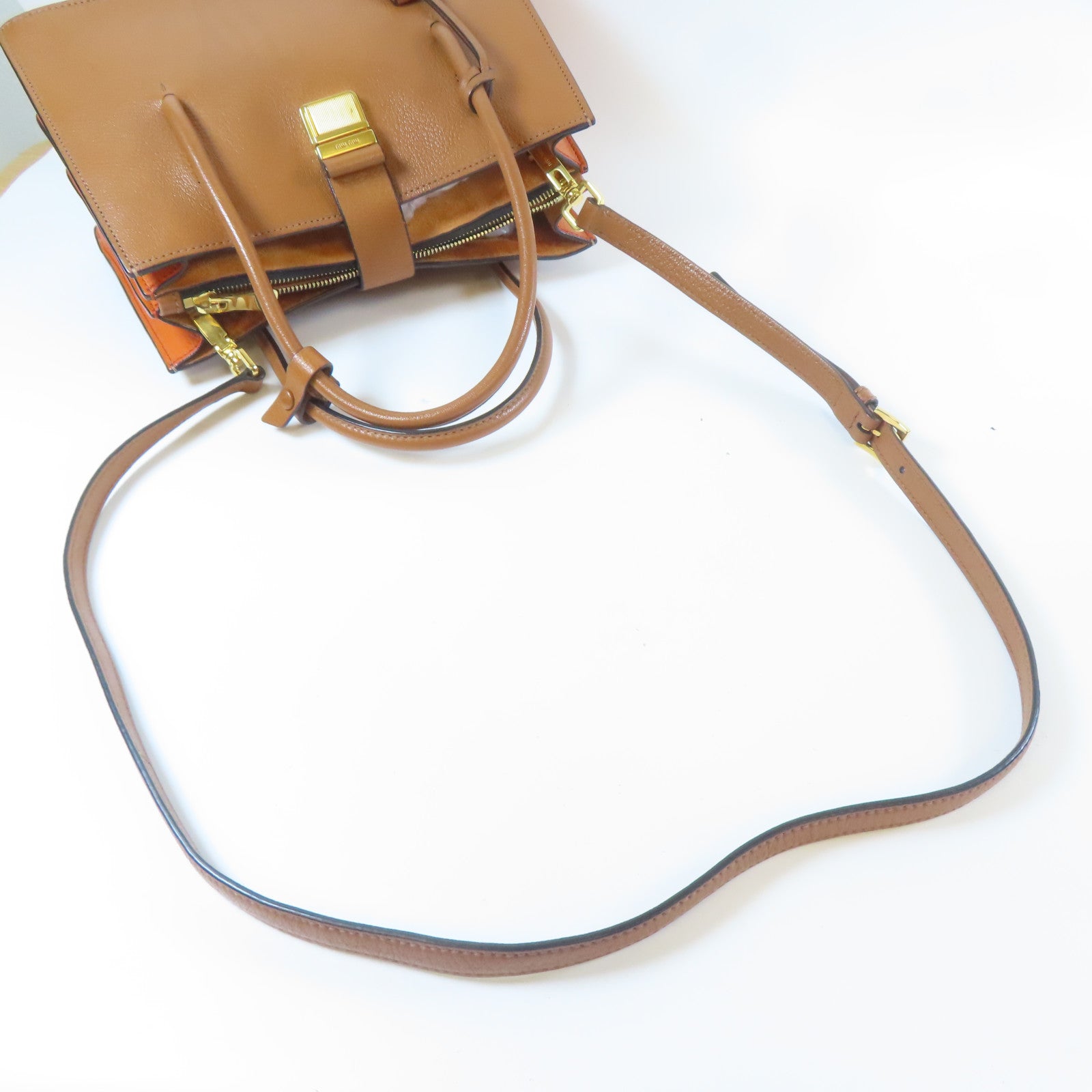 Miu Miu 牛皮皮革2 Way Shoulder金扣手挽肩背兩用袋啡色