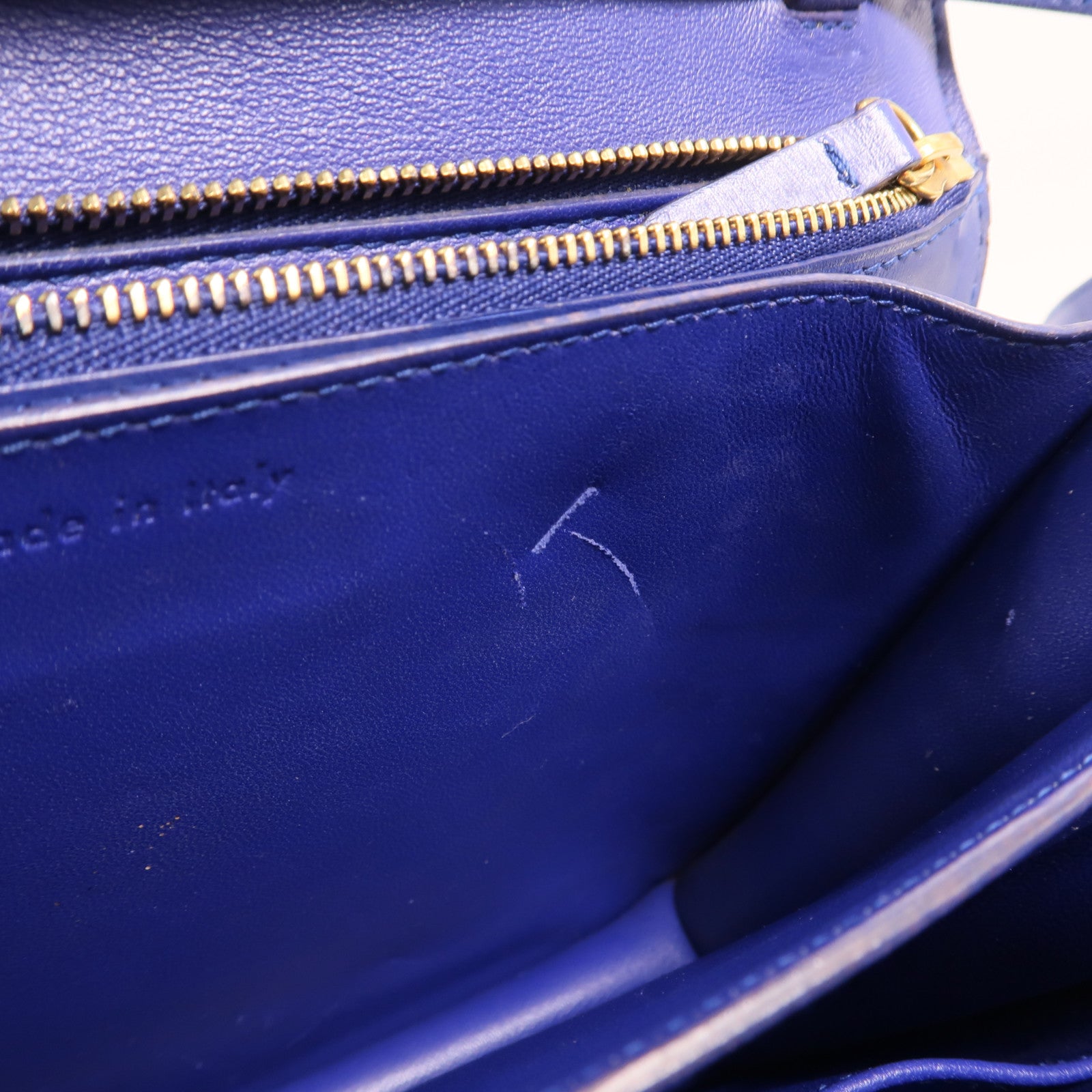 CELINE 牛皮皮革Classic Box金扣肩背袋