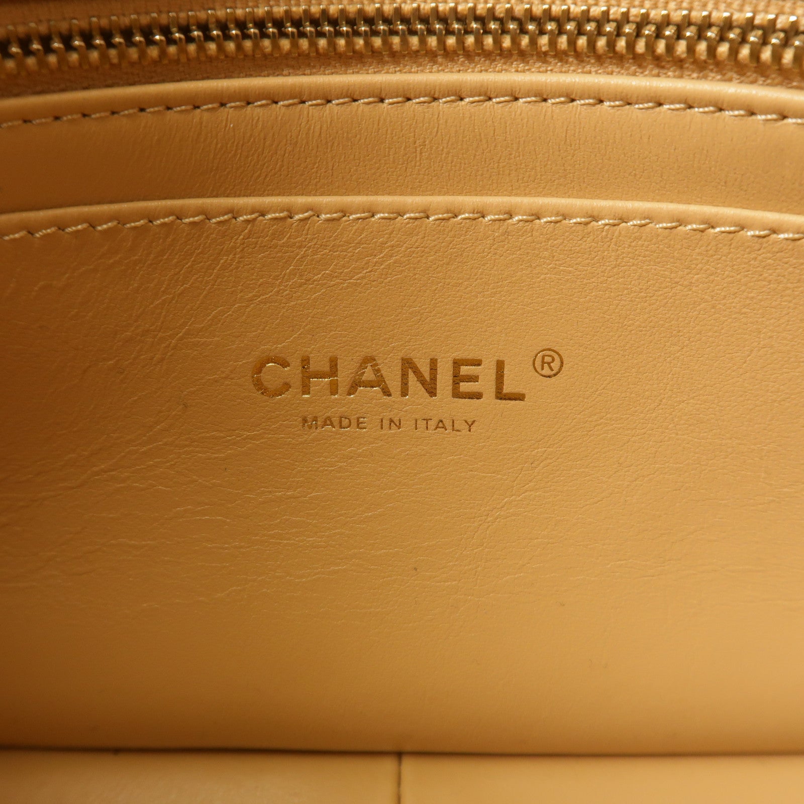 CHANEL 牛皮皮革Flap Bag鏈帶肩背袋