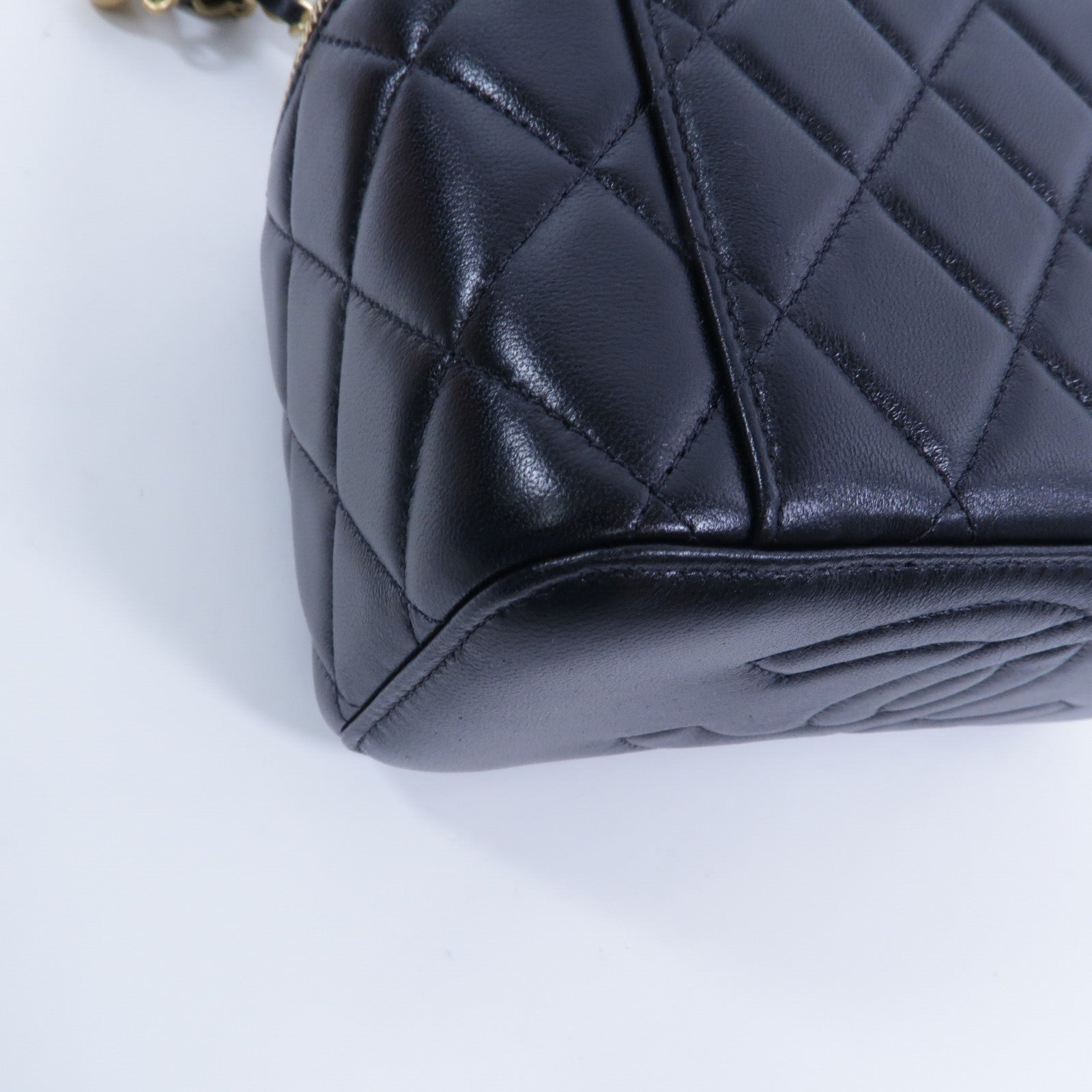 CHANEL 羊皮皮革Vanity Case With Gold Ball鏈帶手挽肩背兩用袋