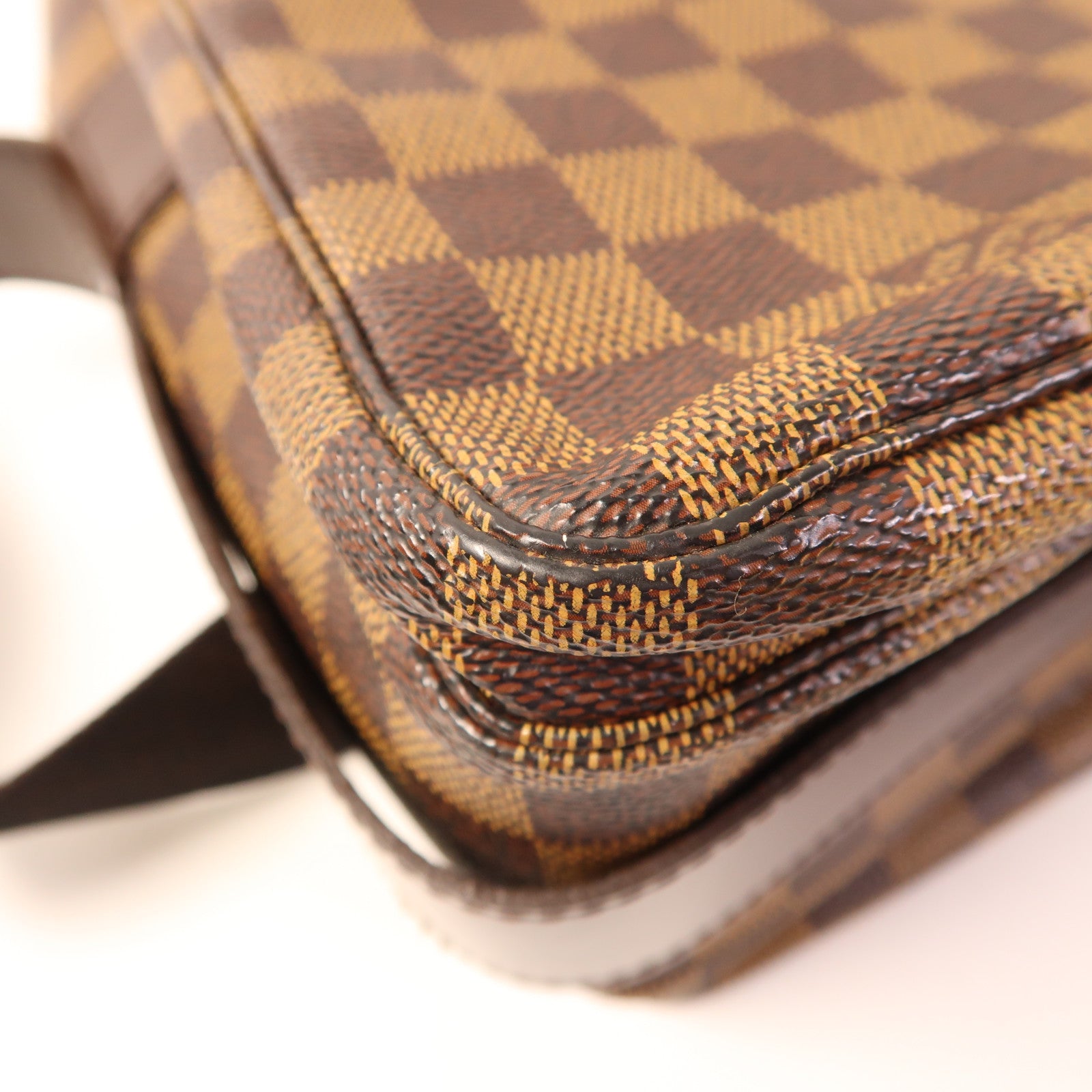 LOUIS VUITTON Damier Naviglio金扣肩背袋