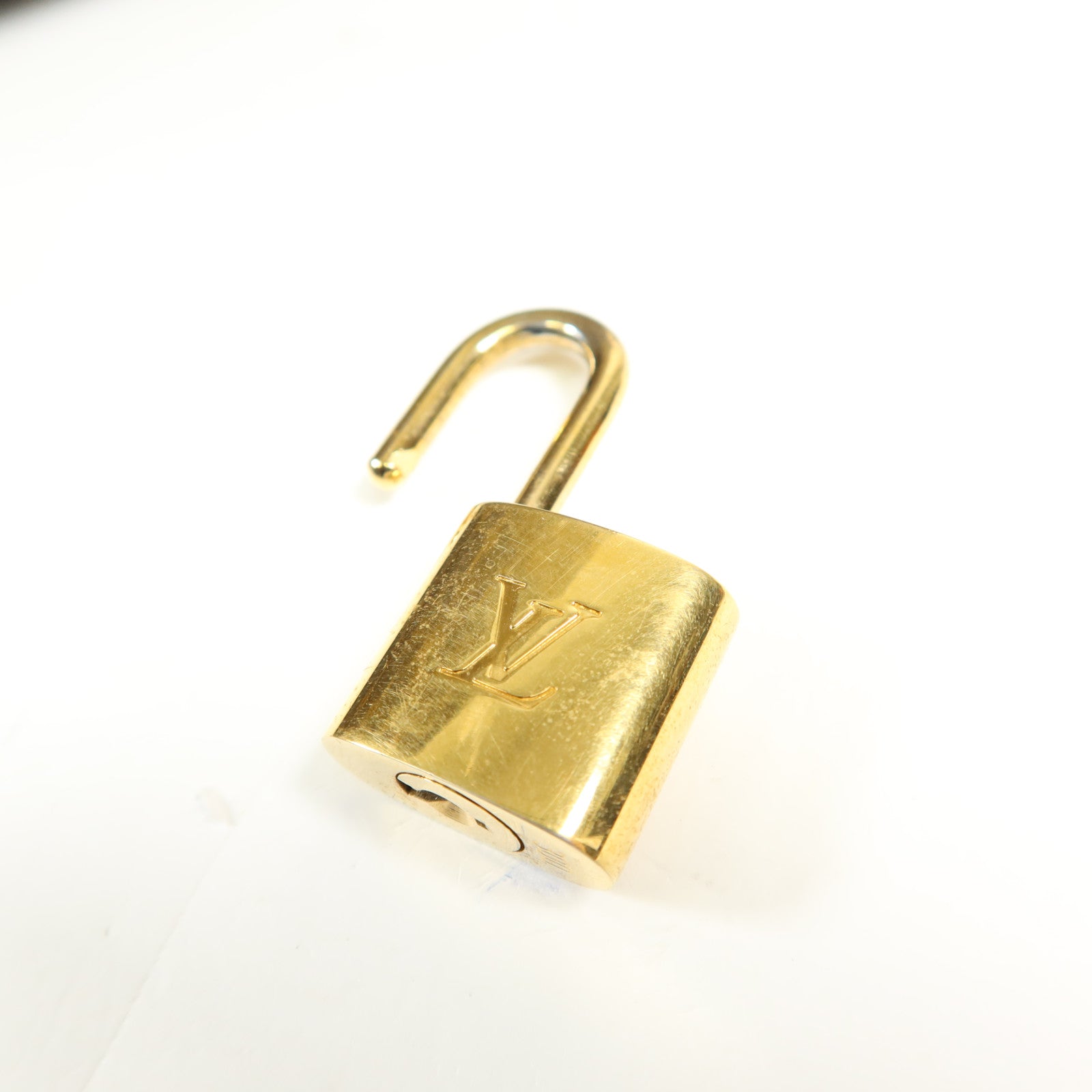 LOUIS VUITTON Monogram Montaigne MM金扣手挽肩背兩用袋