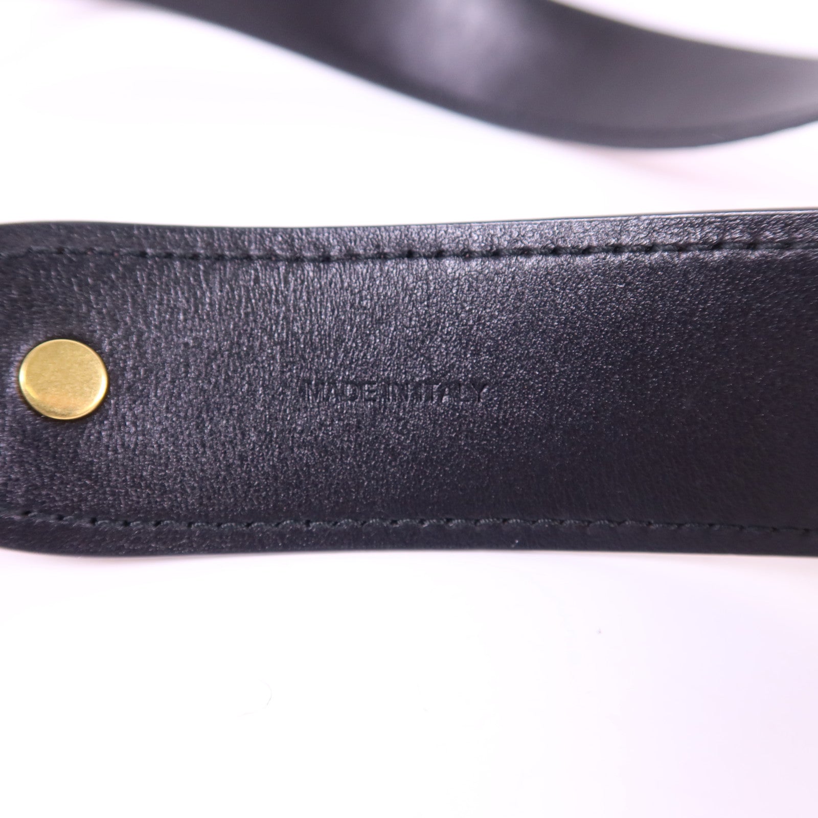 PRADA 蛇皮皮革Shoulder Strap金扣肩帶