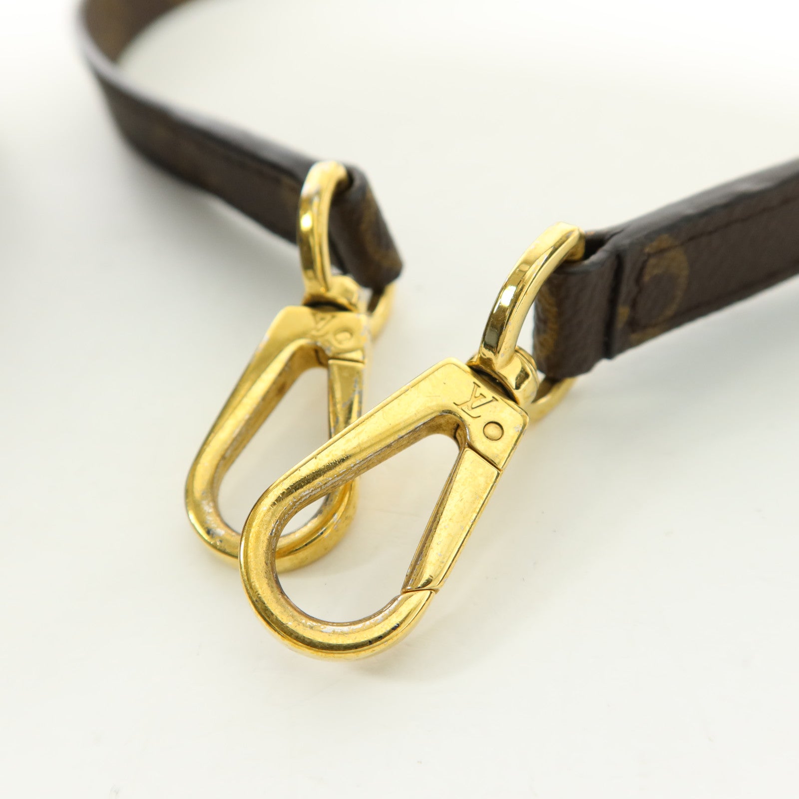 LOUIS VUITTON Monogram Montaigne MM金扣手挽肩背兩用袋