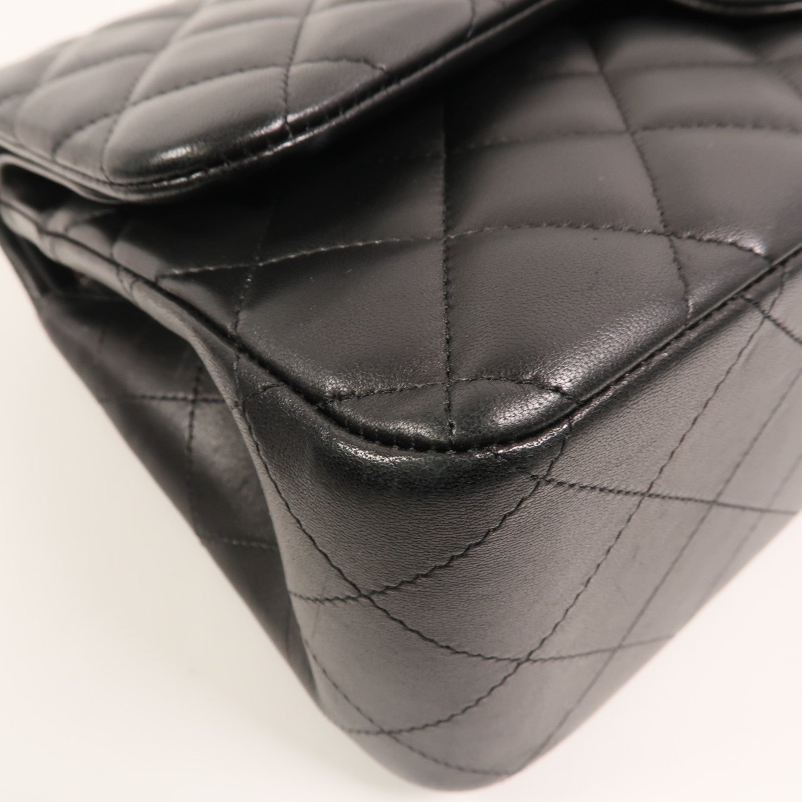 CHANEL 羊皮皮革Classic Jumbo鏈帶肩背袋