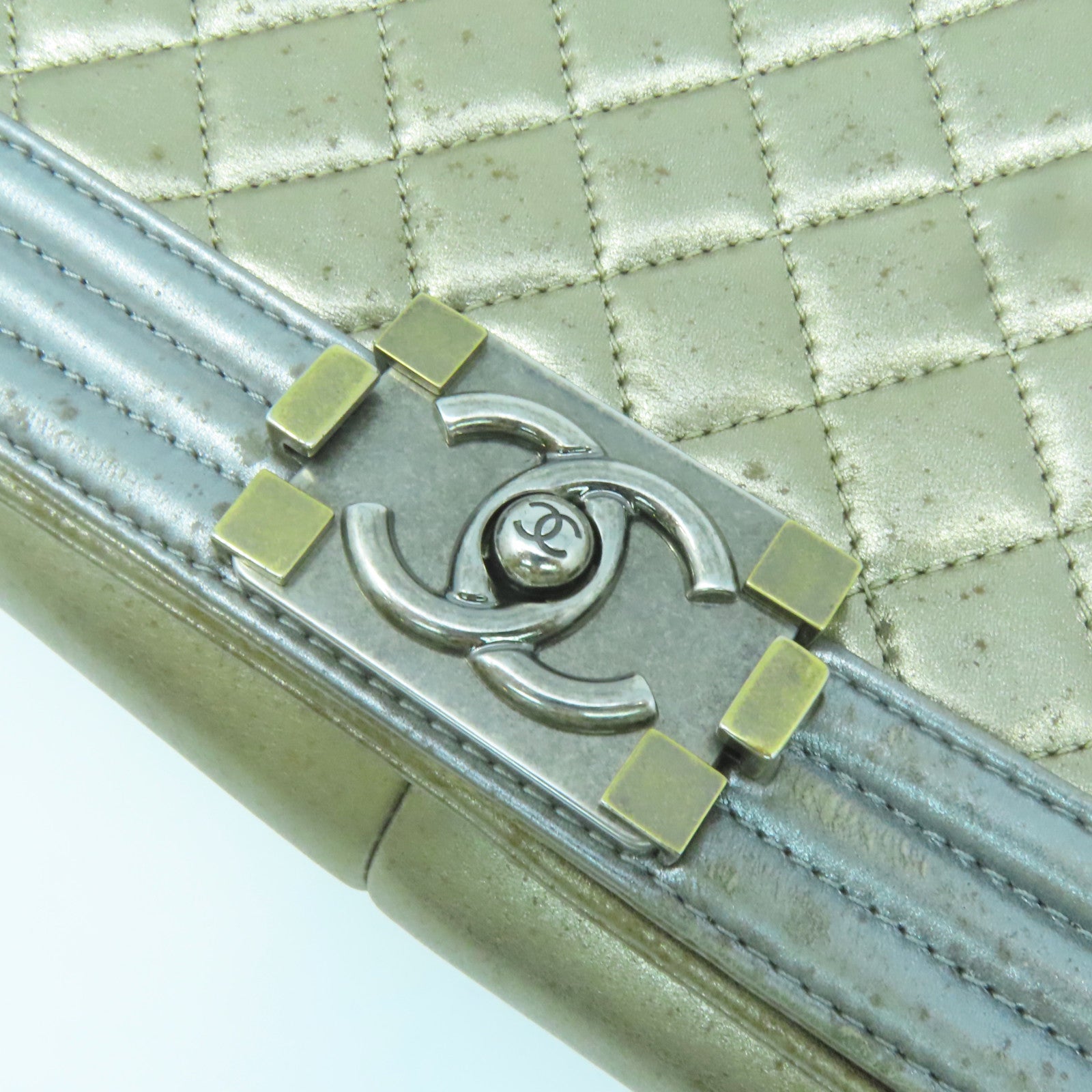 CHANEL 【激減優惠】菱格牛皮皮革Boy Chanel銀扣鏈帶肩背袋金色/銀色