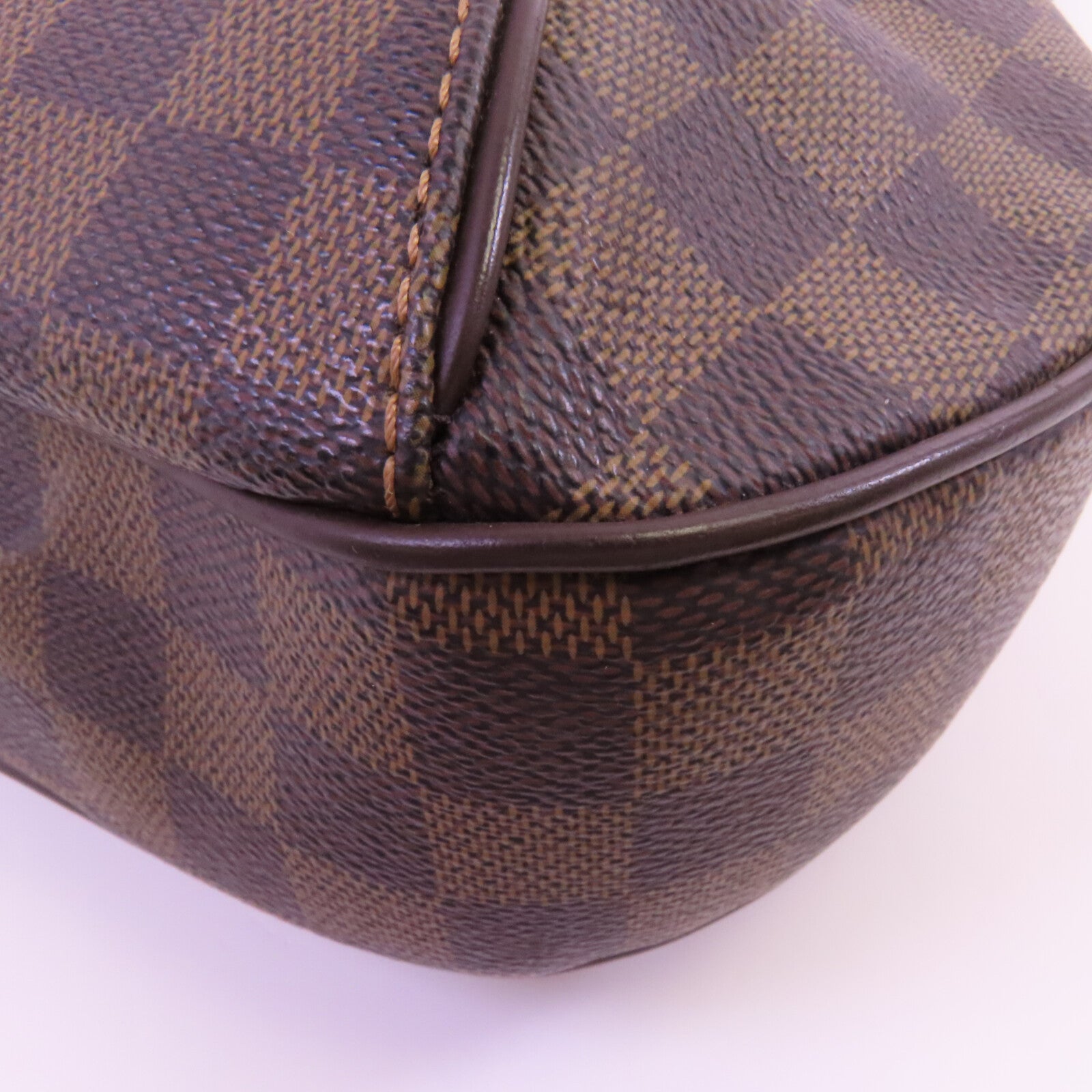 LOUIS VUITTON 【激減優惠】Damier Ebene Thames PM金扣肩背袋