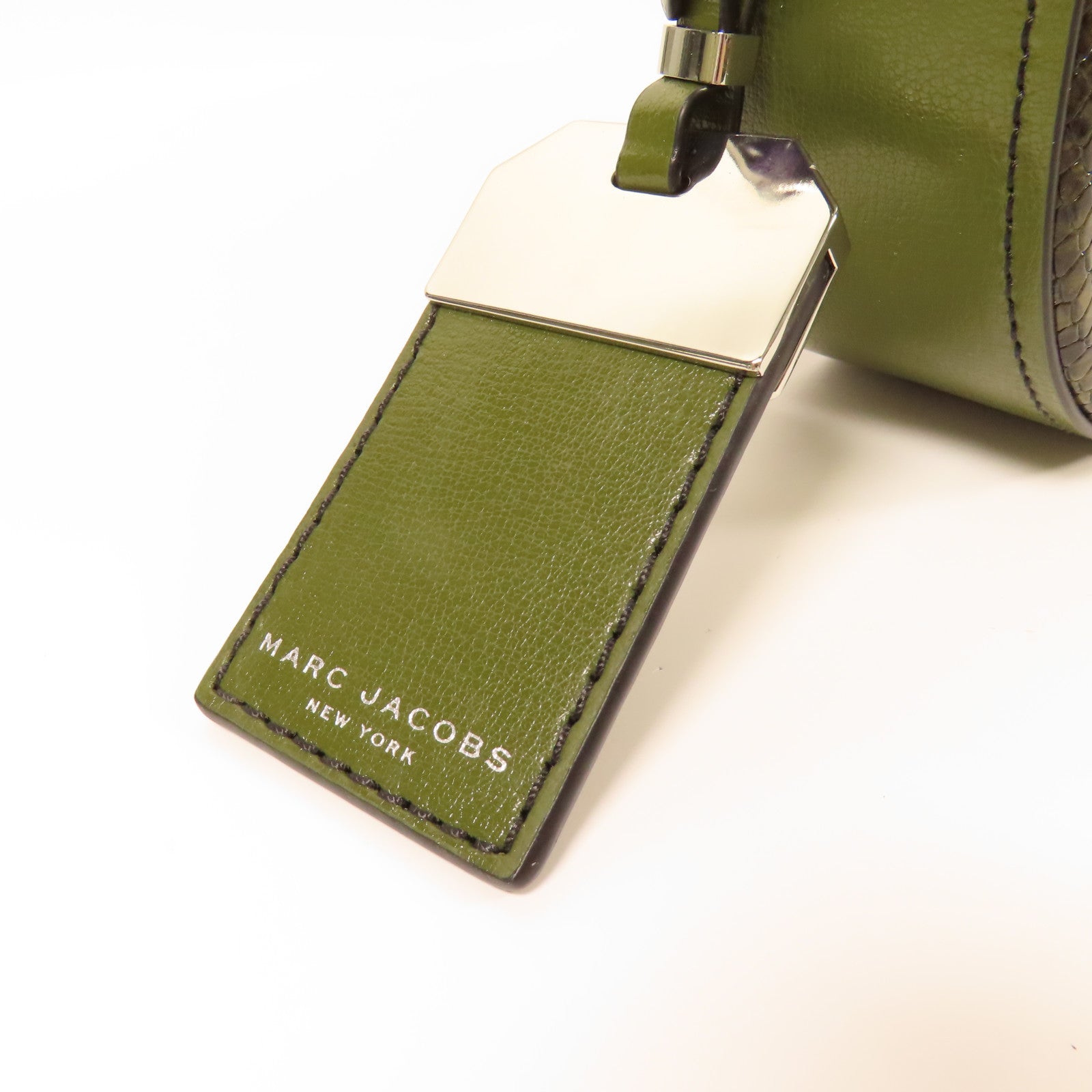 MARC JACOBS 牛皮皮革Shoulder Bag銀扣肩背袋