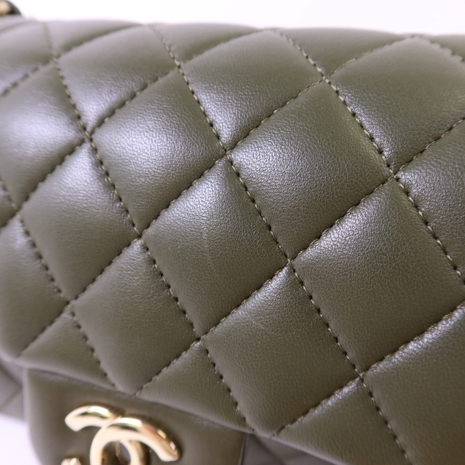 CHANEL 羊皮皮革Classic 23金扣鏈帶肩背袋