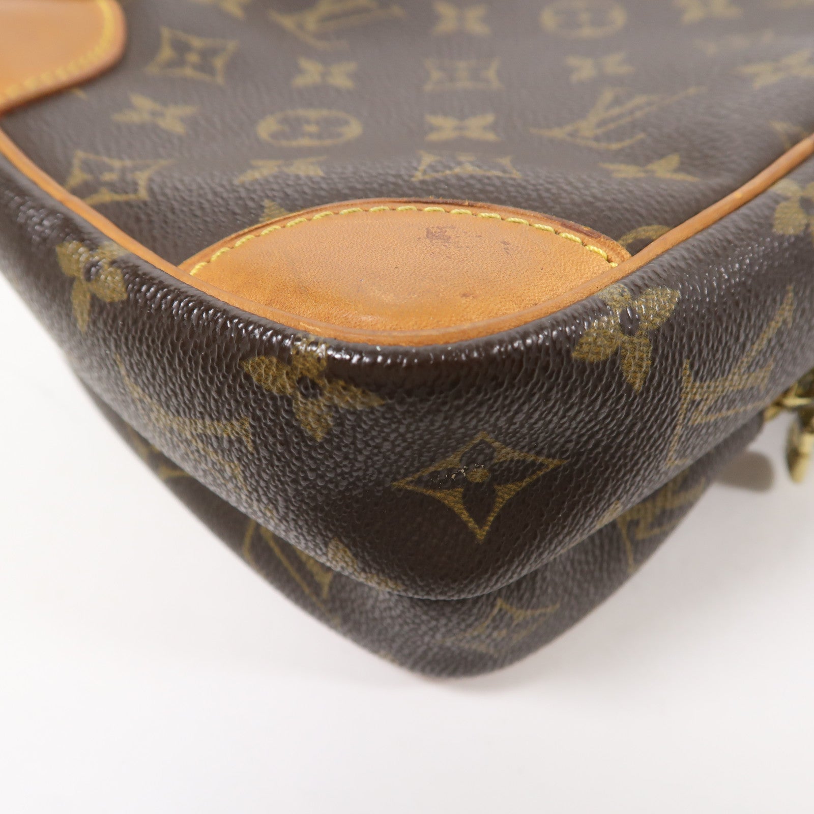 LOUIS VUITTON Monogram Amazon金扣肩背袋
