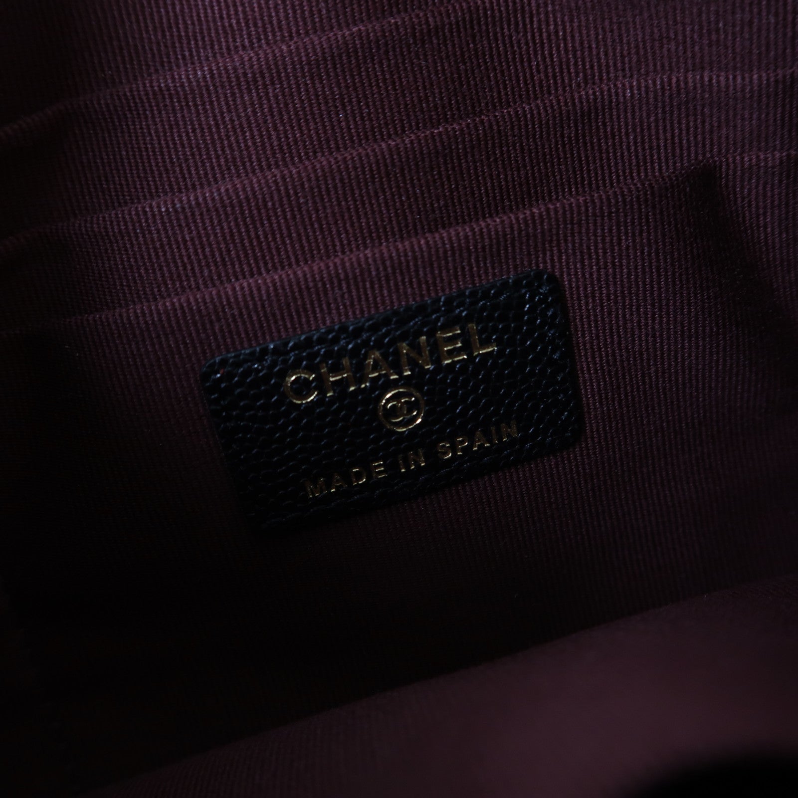 CHANEL 菱格牛皮皮革Pouch金扣手拿包黑色