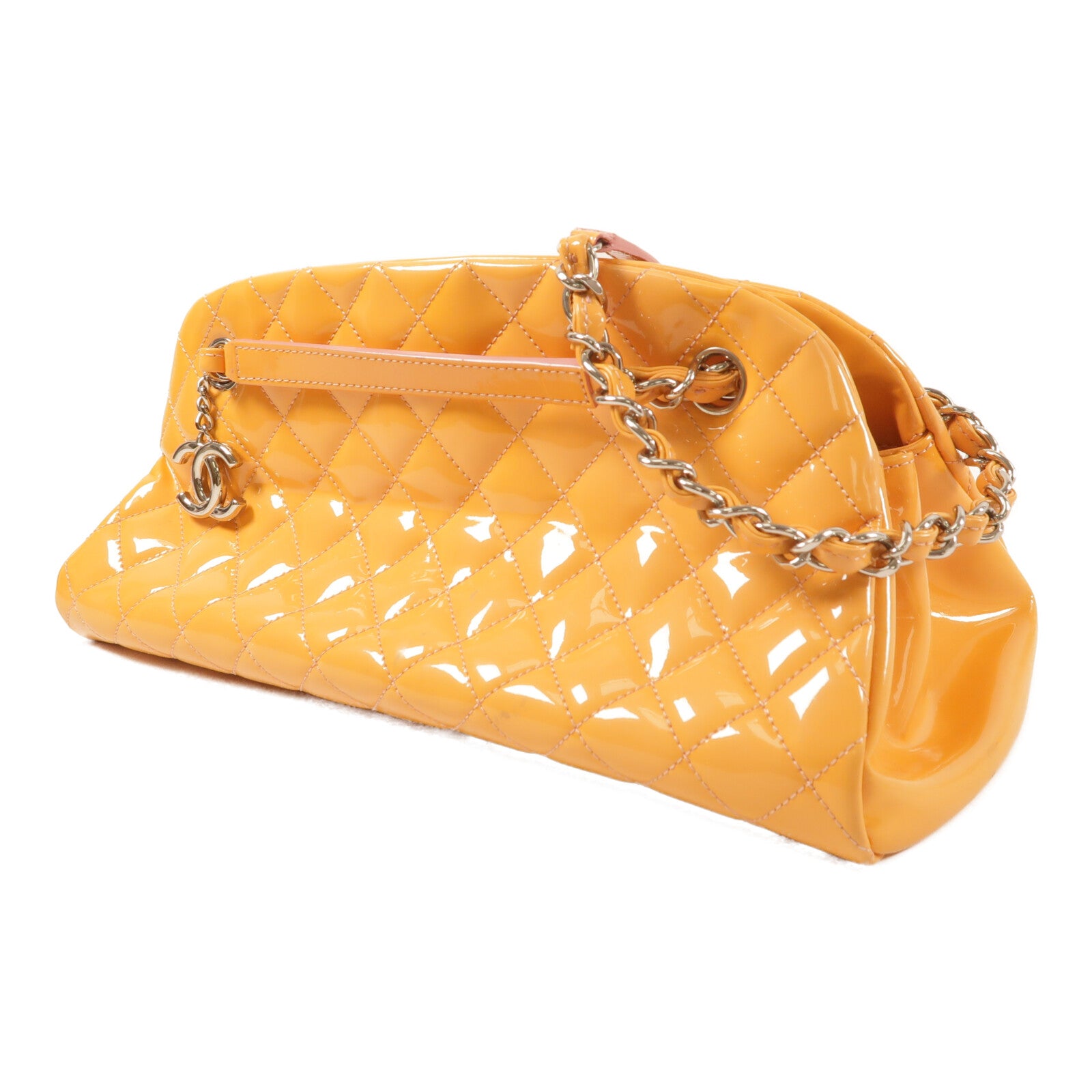 CHANEL 漆皮皮革Chain Shoulder銀扣鏈帶肩背袋