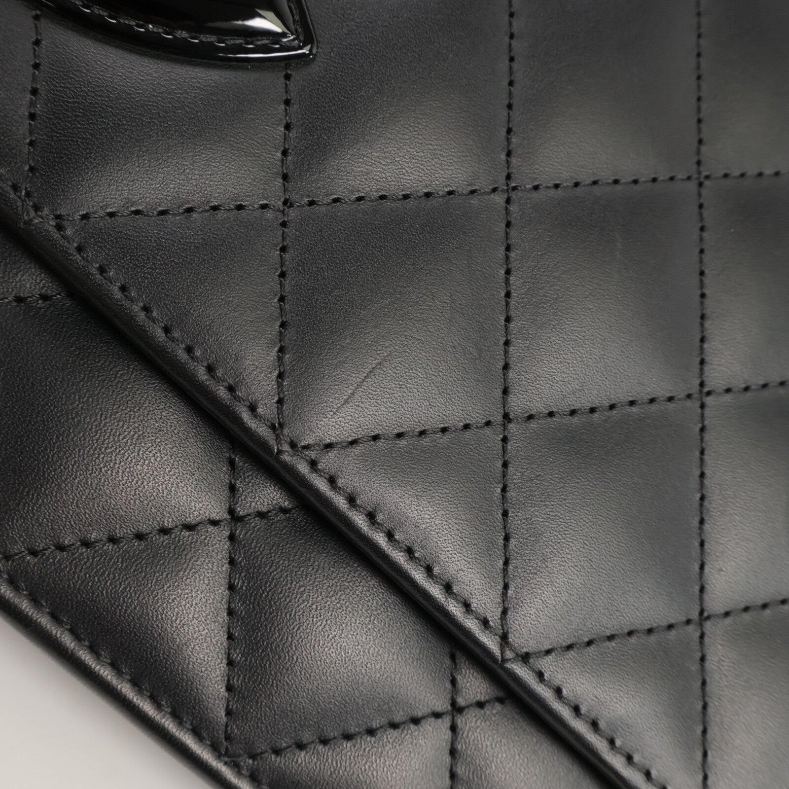 CHANEL 牛皮皮革Cambon Wallet on Chain鏈帶肩背袋