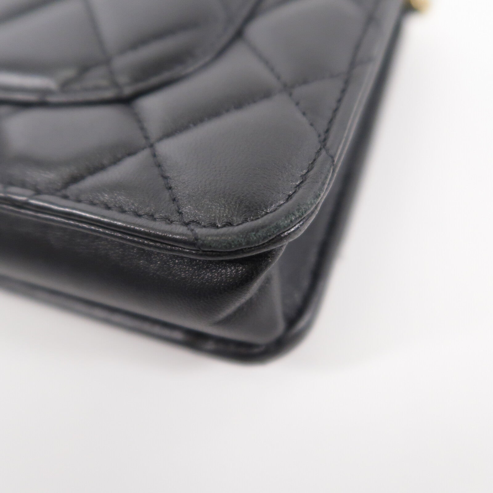 CHANEL 羊皮皮革WOC Wallet On Chain鏈帶肩背袋