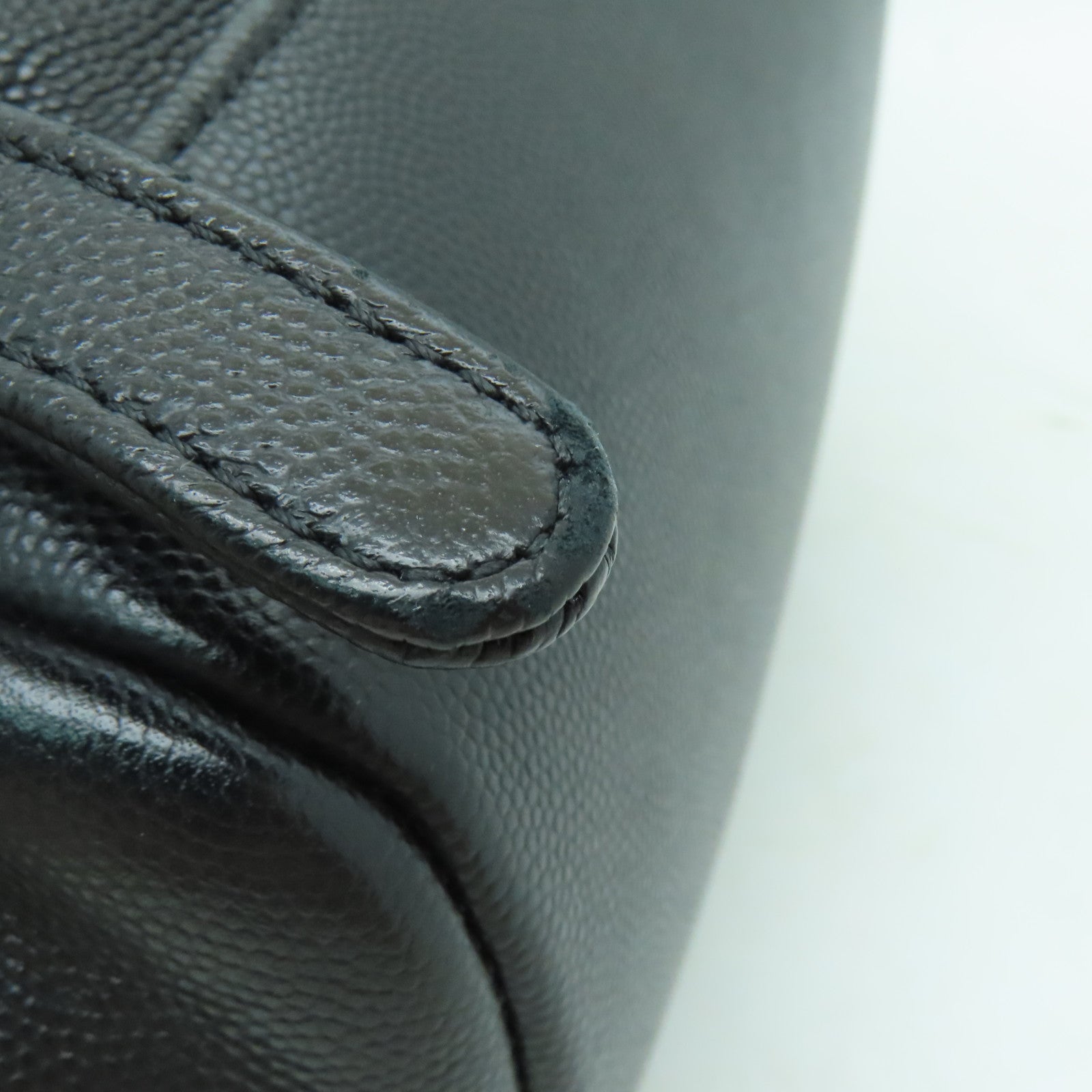 CHANEL Caviar皮革Backpack金扣背包黒色