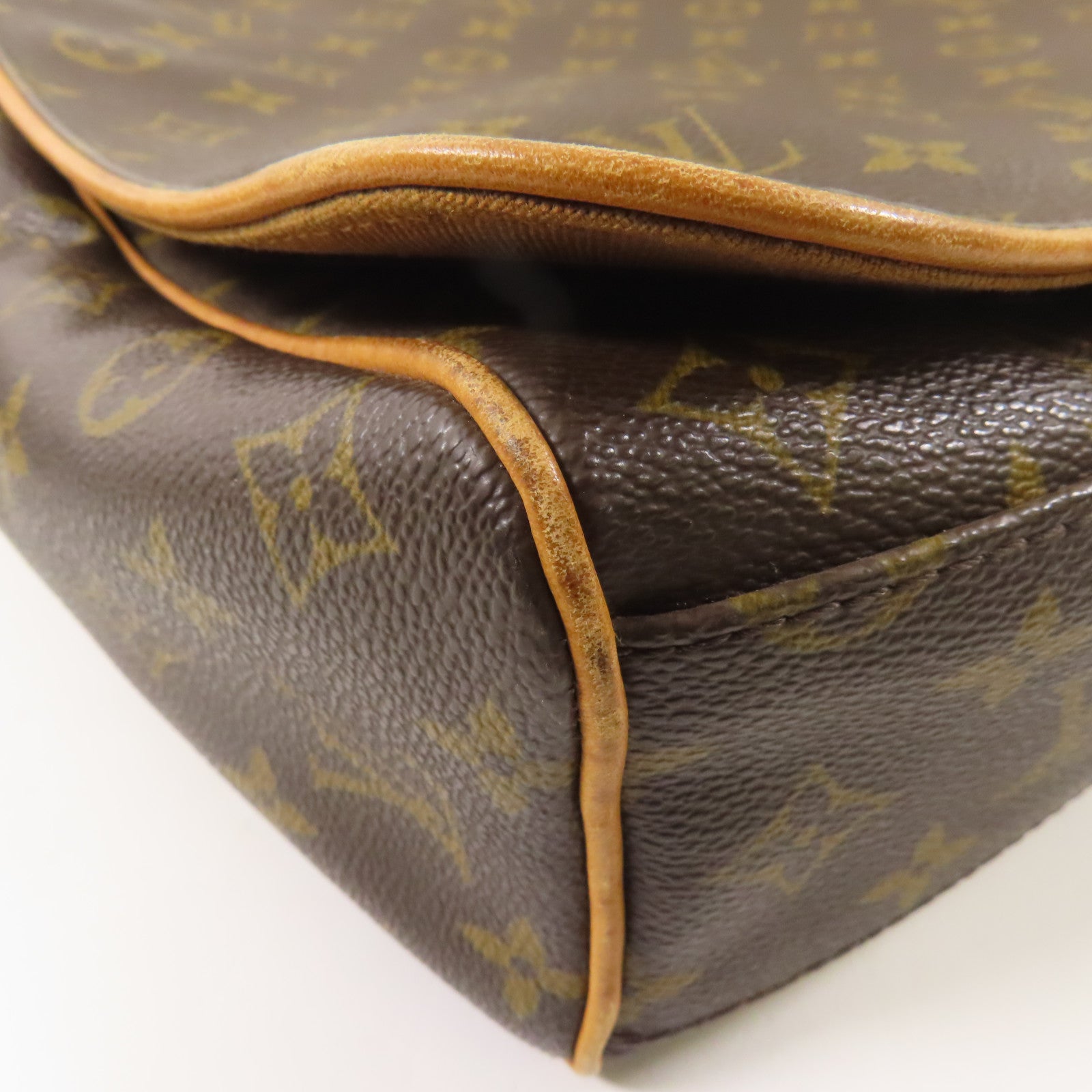 LOUIS VUITTON Monogram Abbesses金扣肩背袋