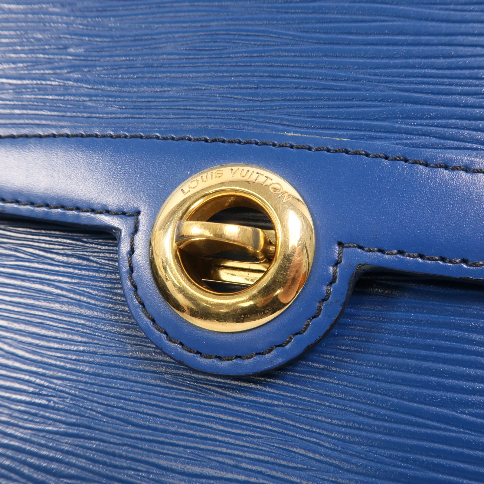 LOUIS VUITTON 【激減優惠】Epi Pochette Arche金扣肩背袋