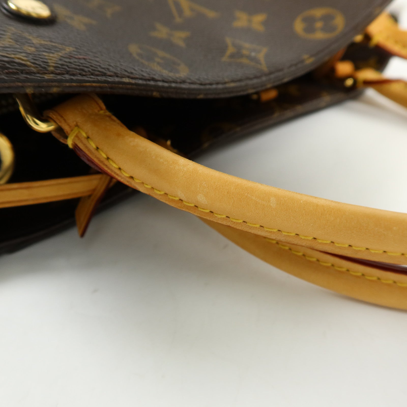LOUIS VUITTON Monogram Montaigne MM金扣手挽肩背兩用袋