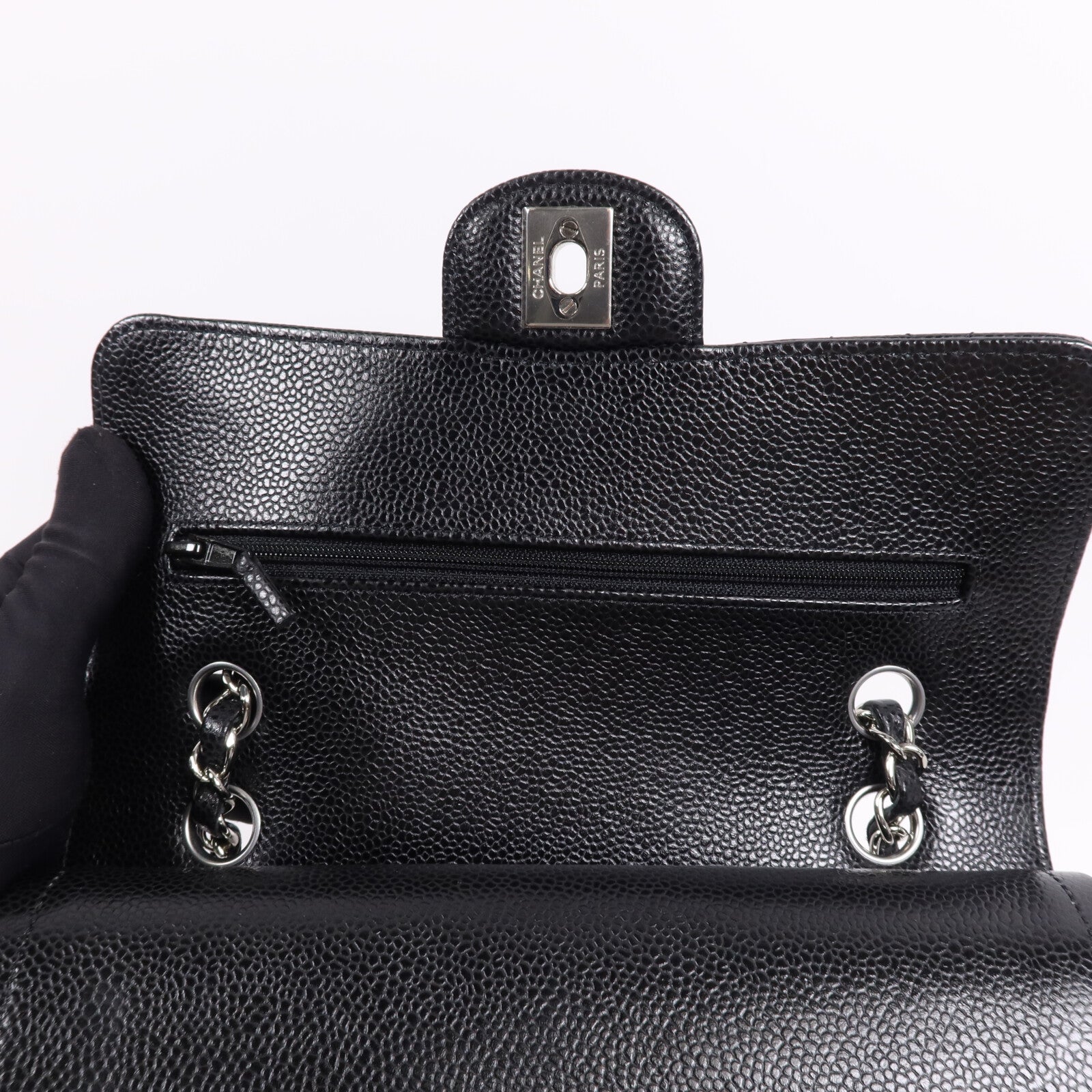 CHANEL 牛皮皮革Classic 23銀扣鏈帶肩背袋