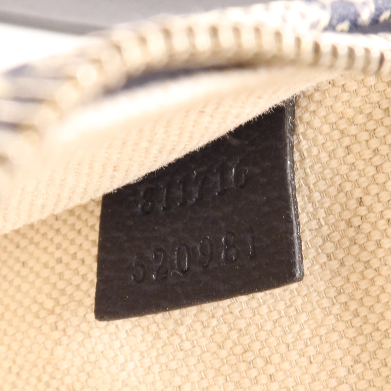 GUCCI 塗層帆布Shoulder Bag銀扣手挽肩背兩用袋